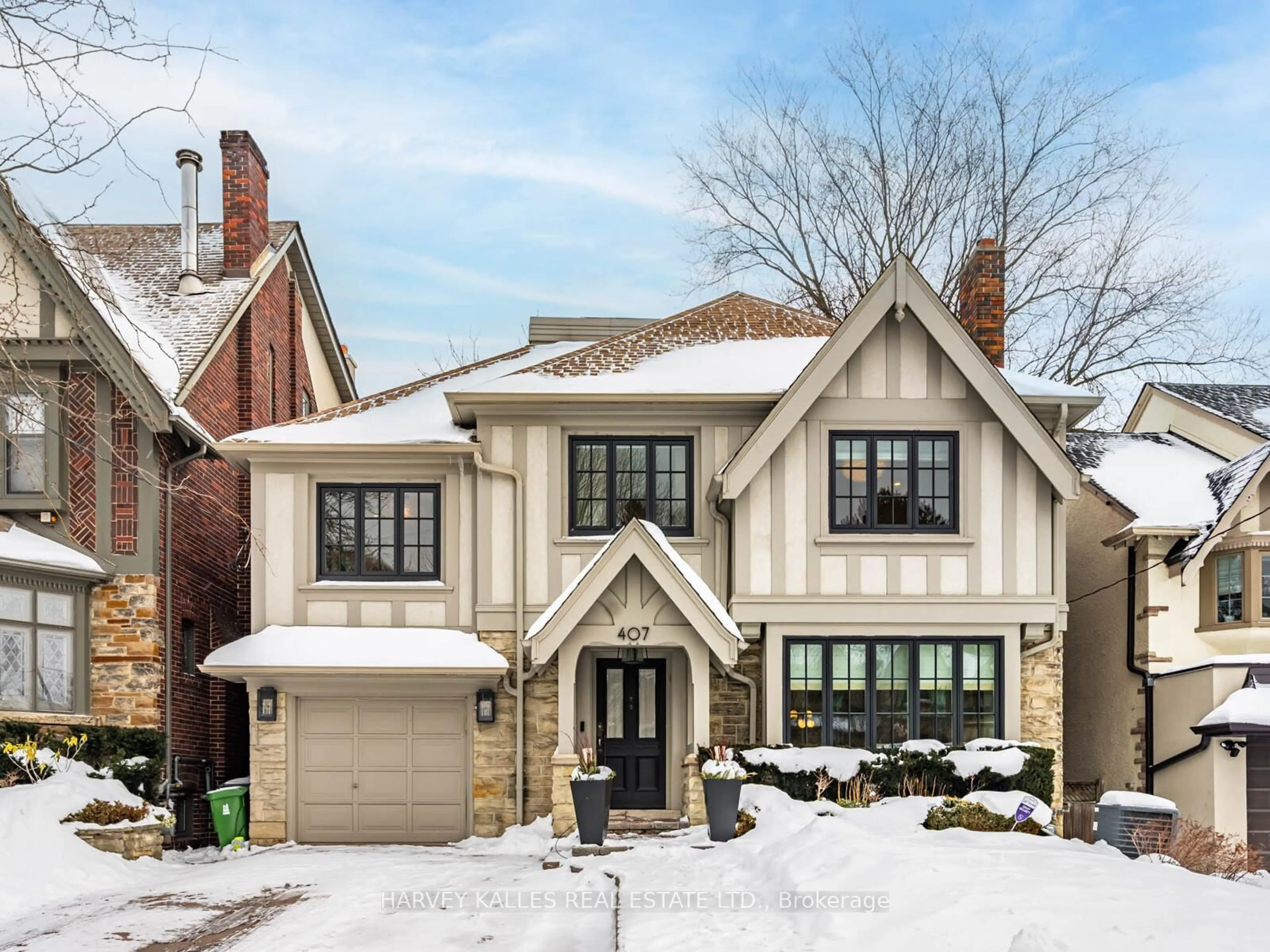 Home with brick exterior material, street for 407 Richview Ave, Toronto Ontario M5P 3G7