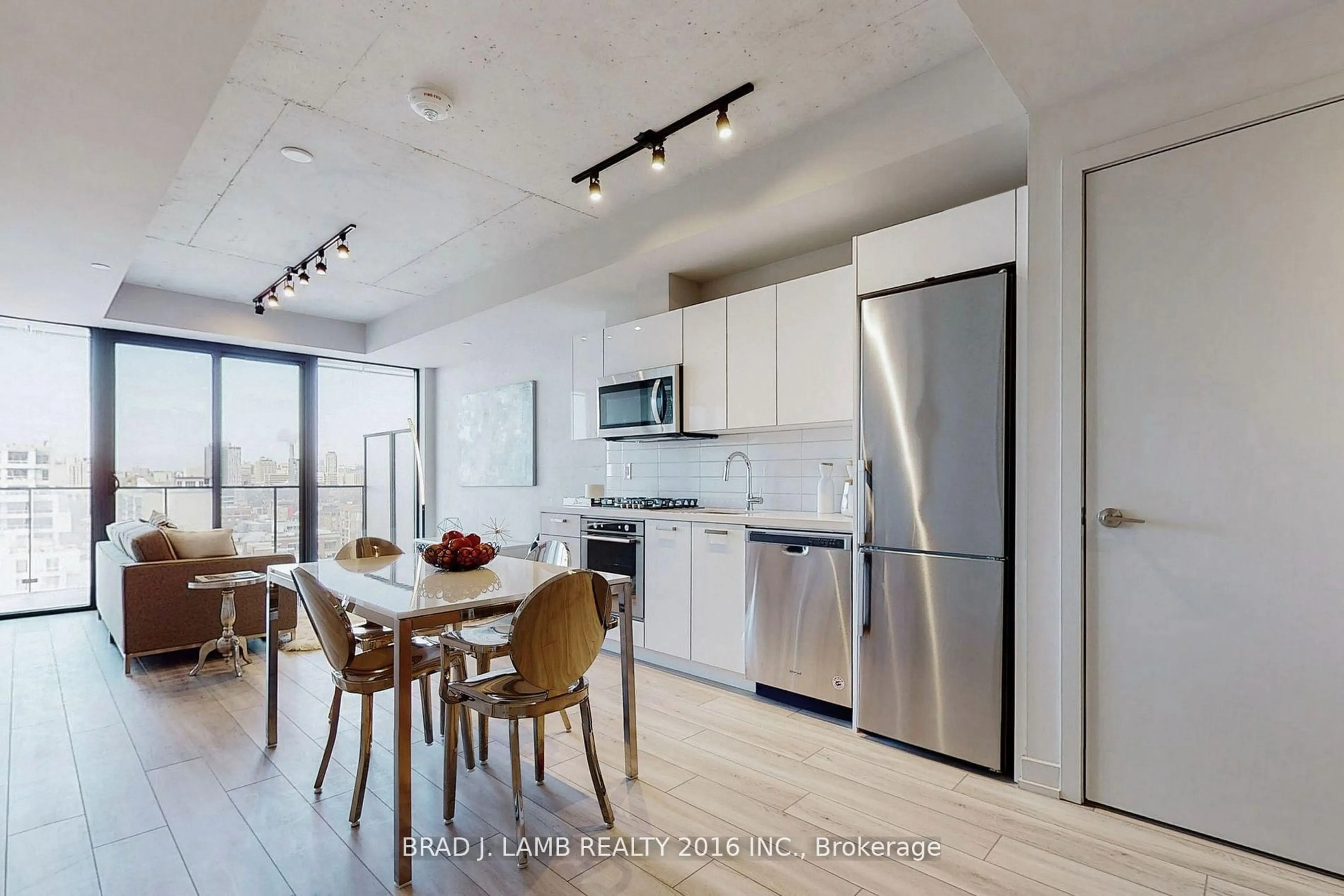 Open concept kitchen, wood/laminate floor for 458 Richmond St #1601, Toronto Ontario M5V 0S9