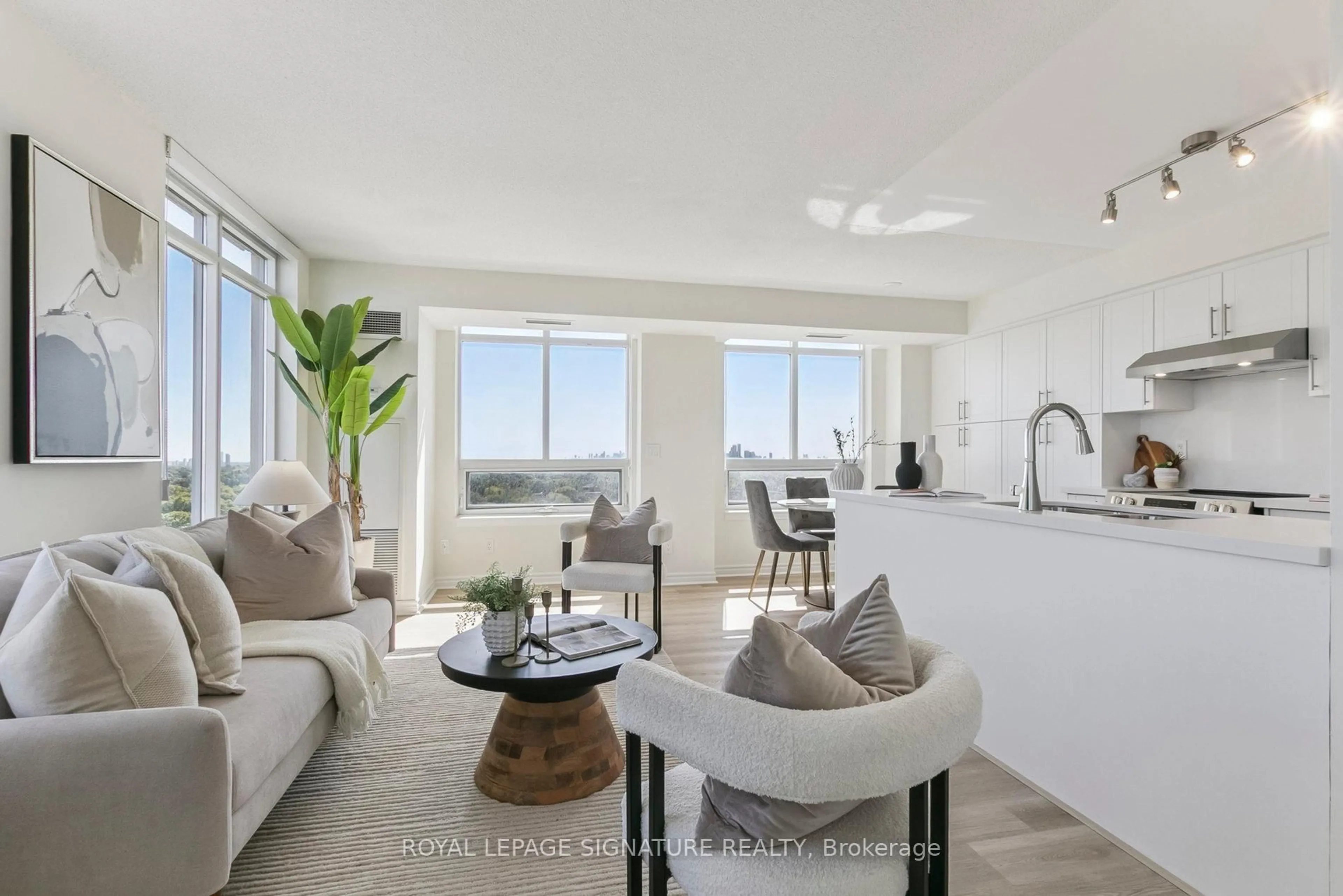 Living room with furniture, unknown for 18 Kenaston Gdns #1307, Toronto Ontario M2K 3C7