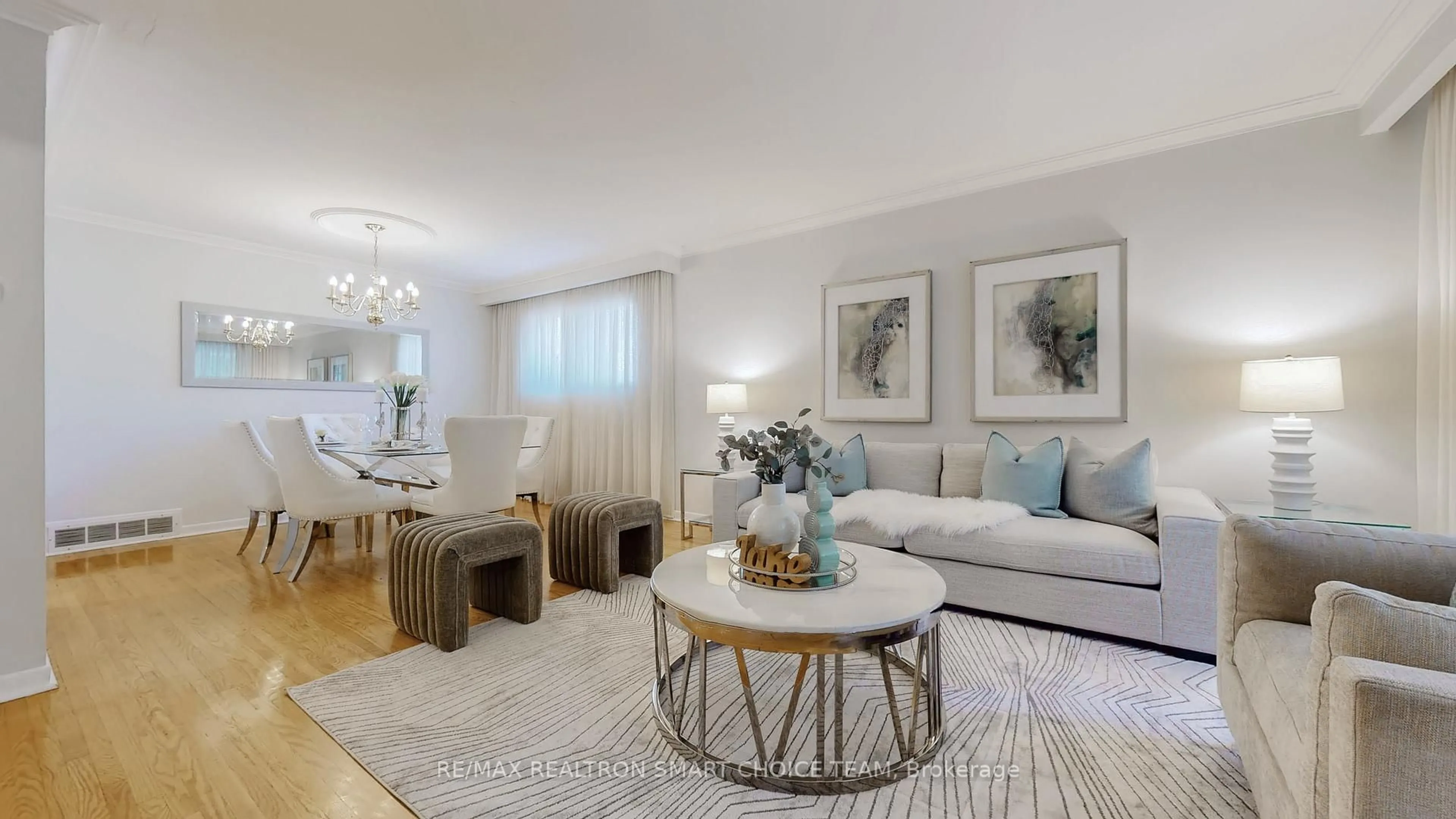 Living room with furniture, wood/laminate floor for 18 Brenham Cres, Toronto Ontario M2M 2L1