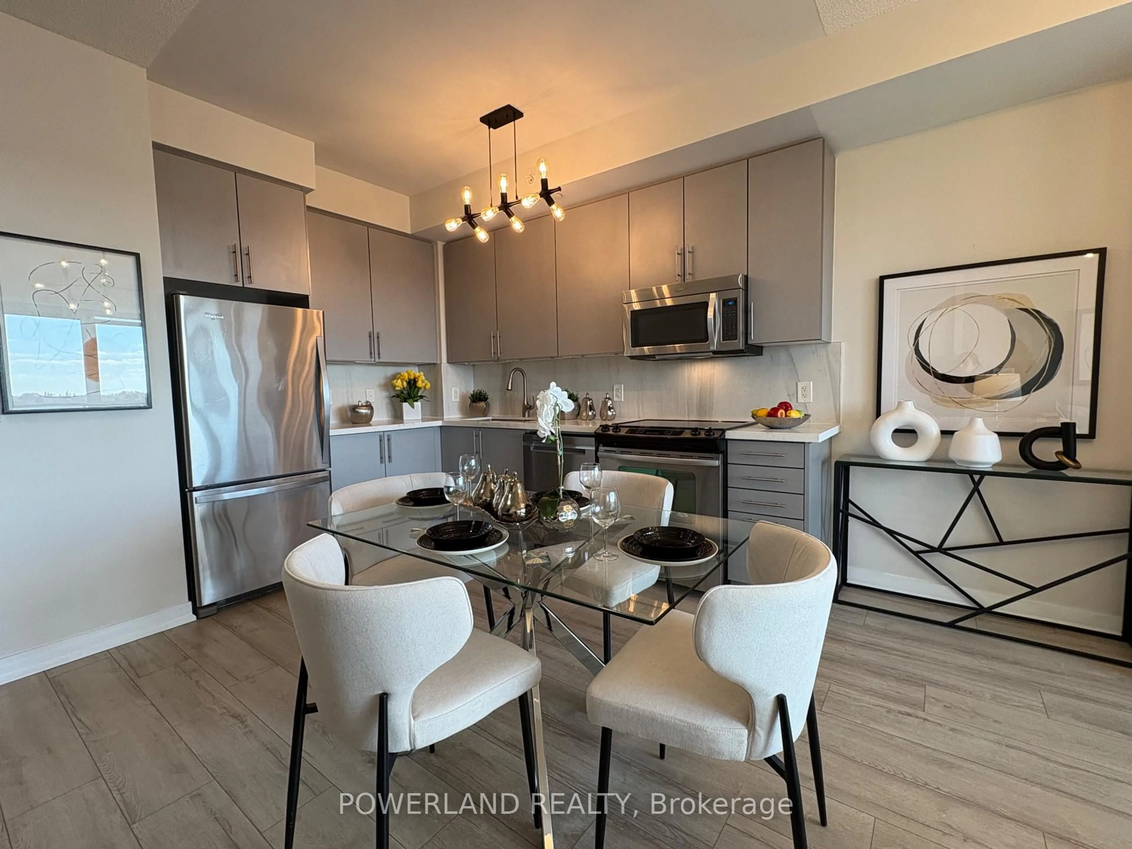 Open concept kitchen, unknown for 60 Berwick Ave #1105, Toronto Ontario M5P 0A3