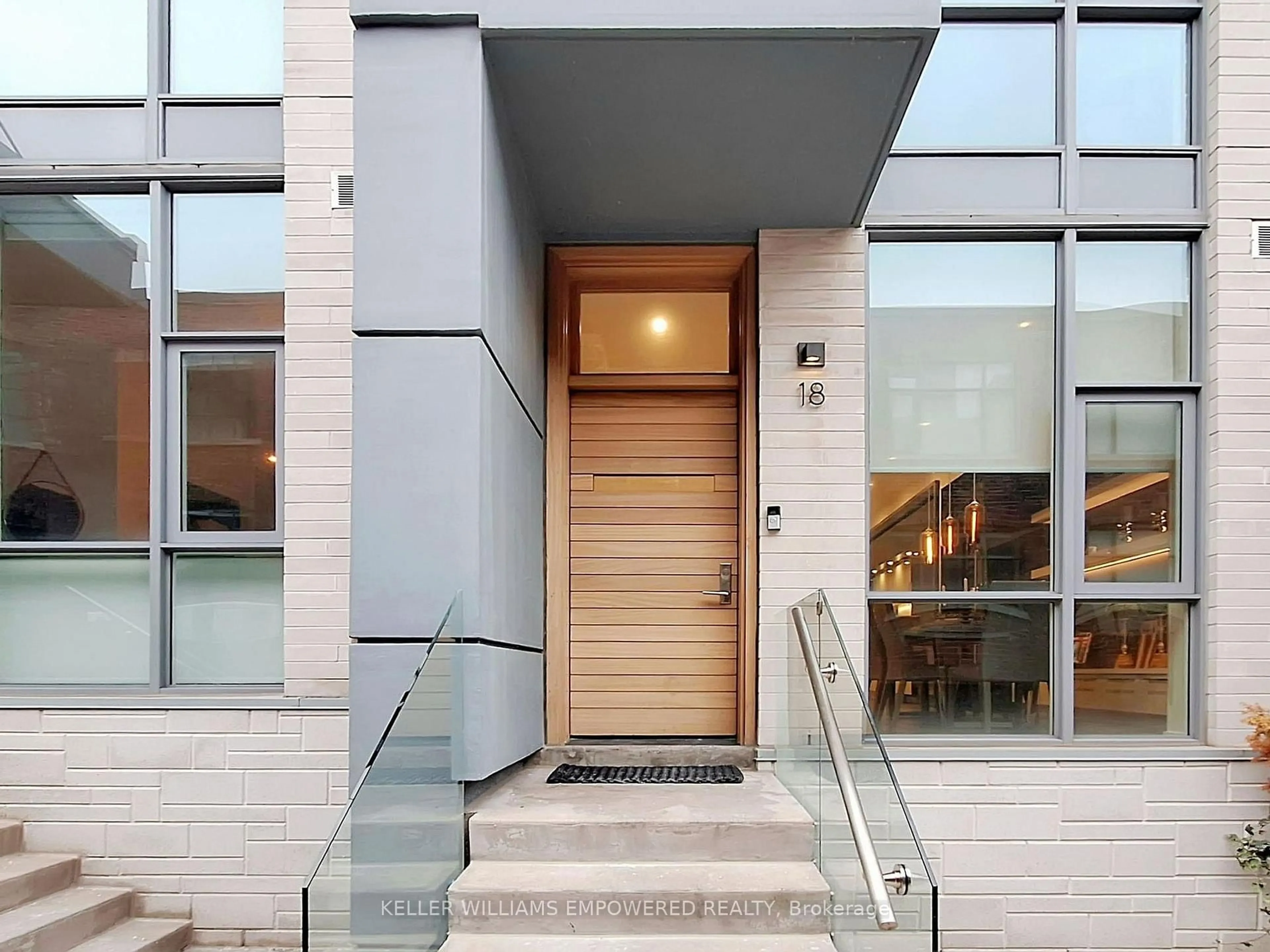 Unknown for 850 Richmond St #18, Toronto Ontario M6J 1C9