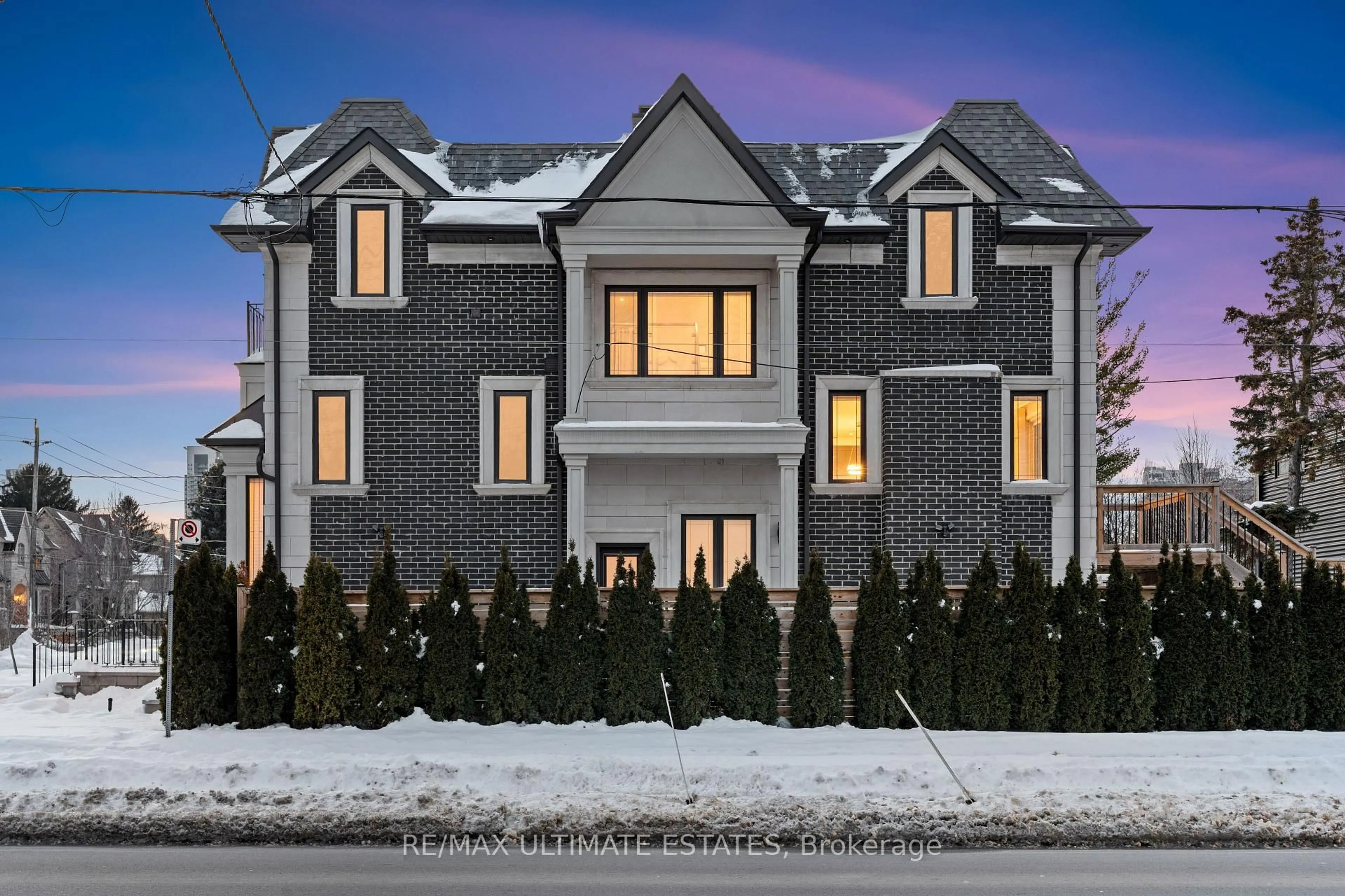 Home with brick exterior material, street for 150 Norton Ave, Toronto Ontario M2N 4A6