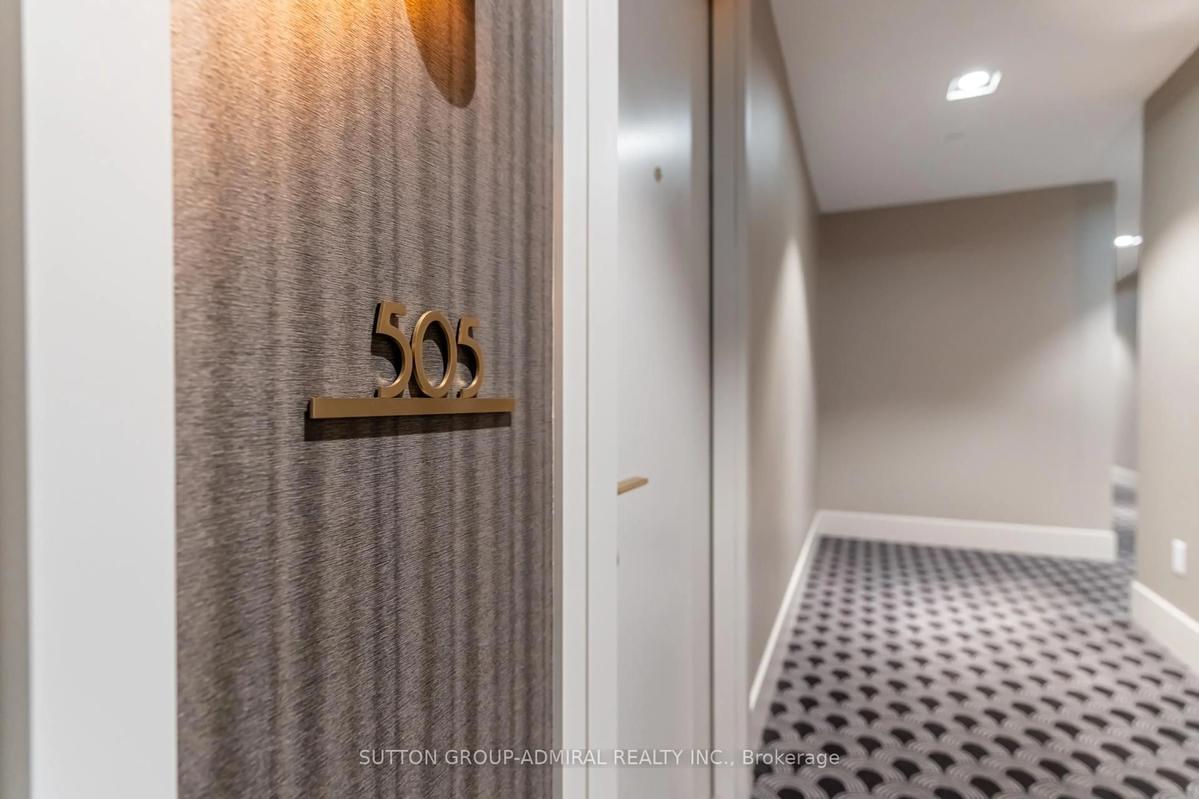 Unknown for 88 Cumberland St #505, Toronto Ontario M5R 0C8