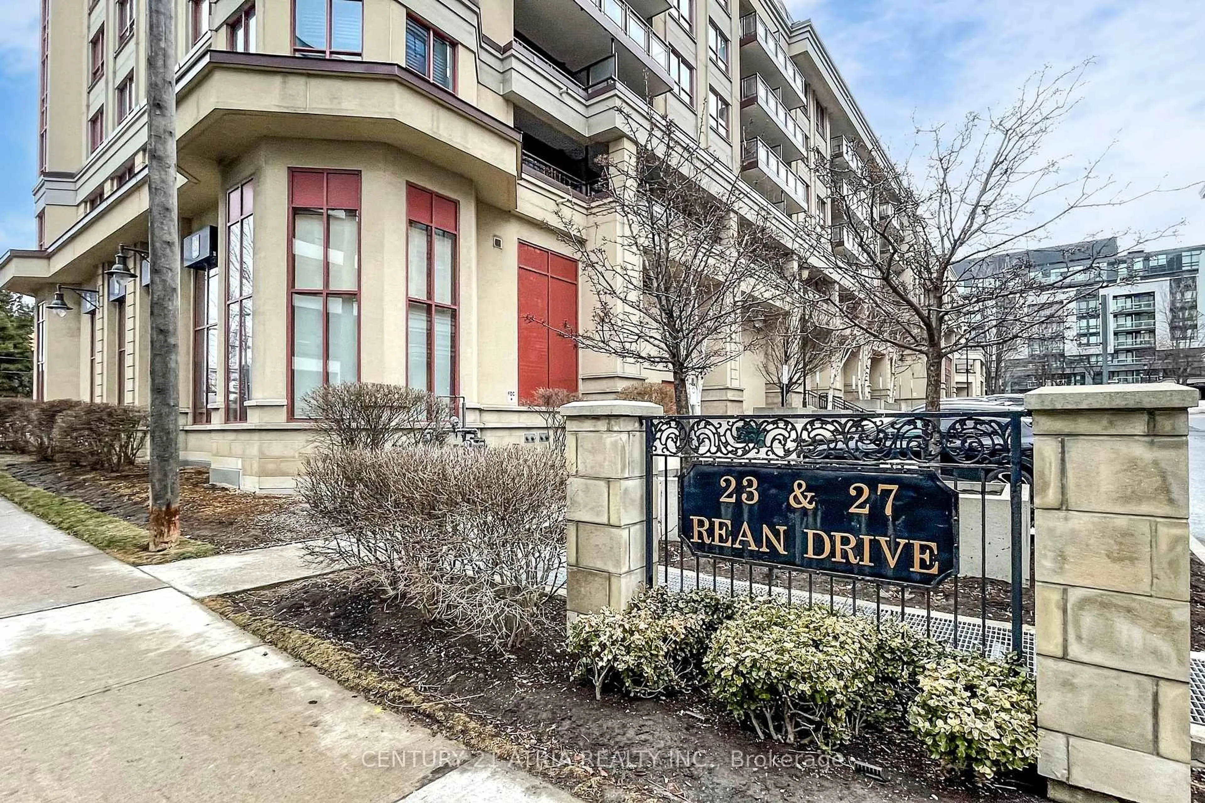 Indoor entryway for 27 Rean Dr #405, Toronto Ontario M2K 0A6