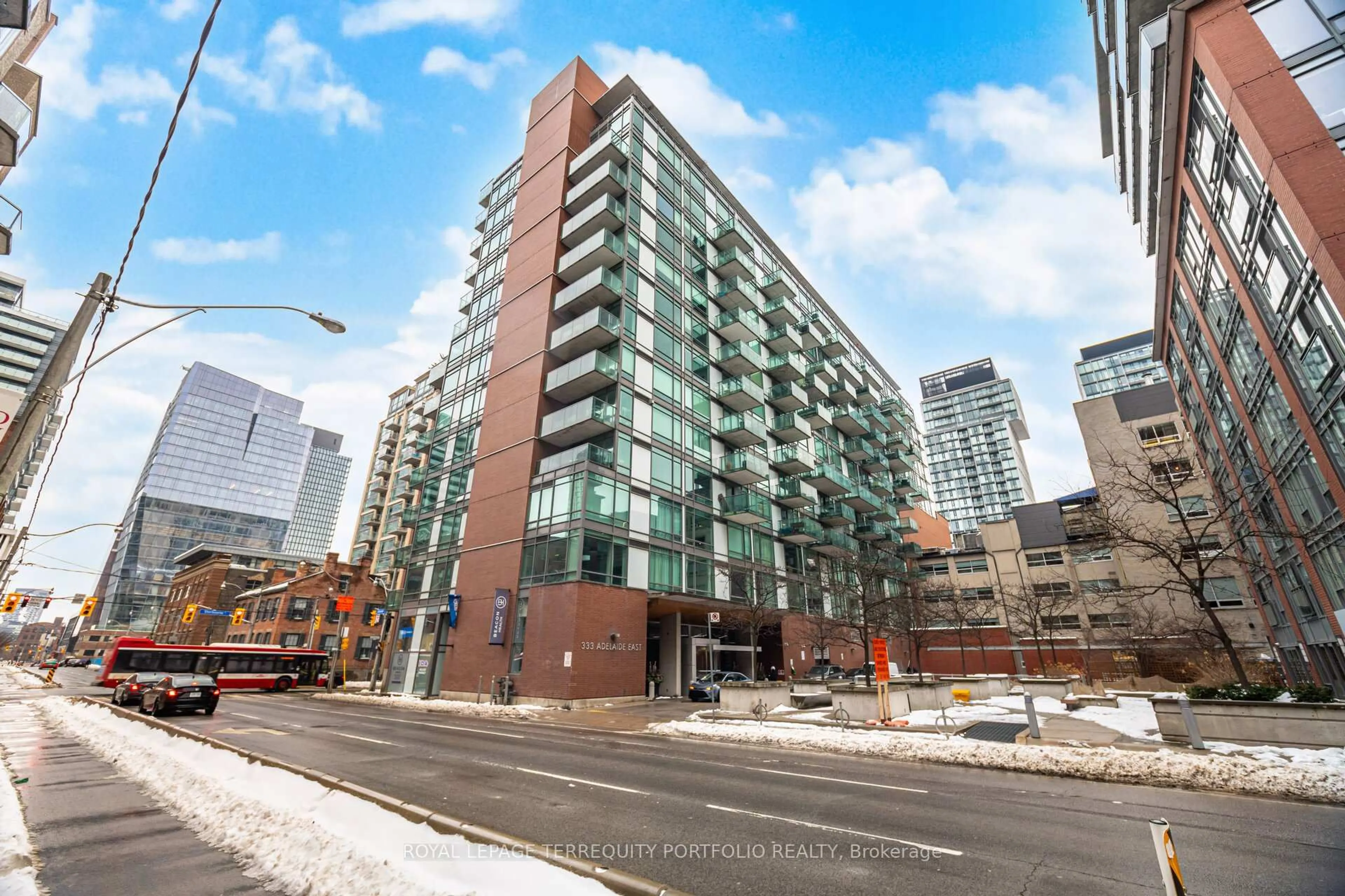 Unknown for 333 Adelaide St #1013, Toronto Ontario M5A 4T4
