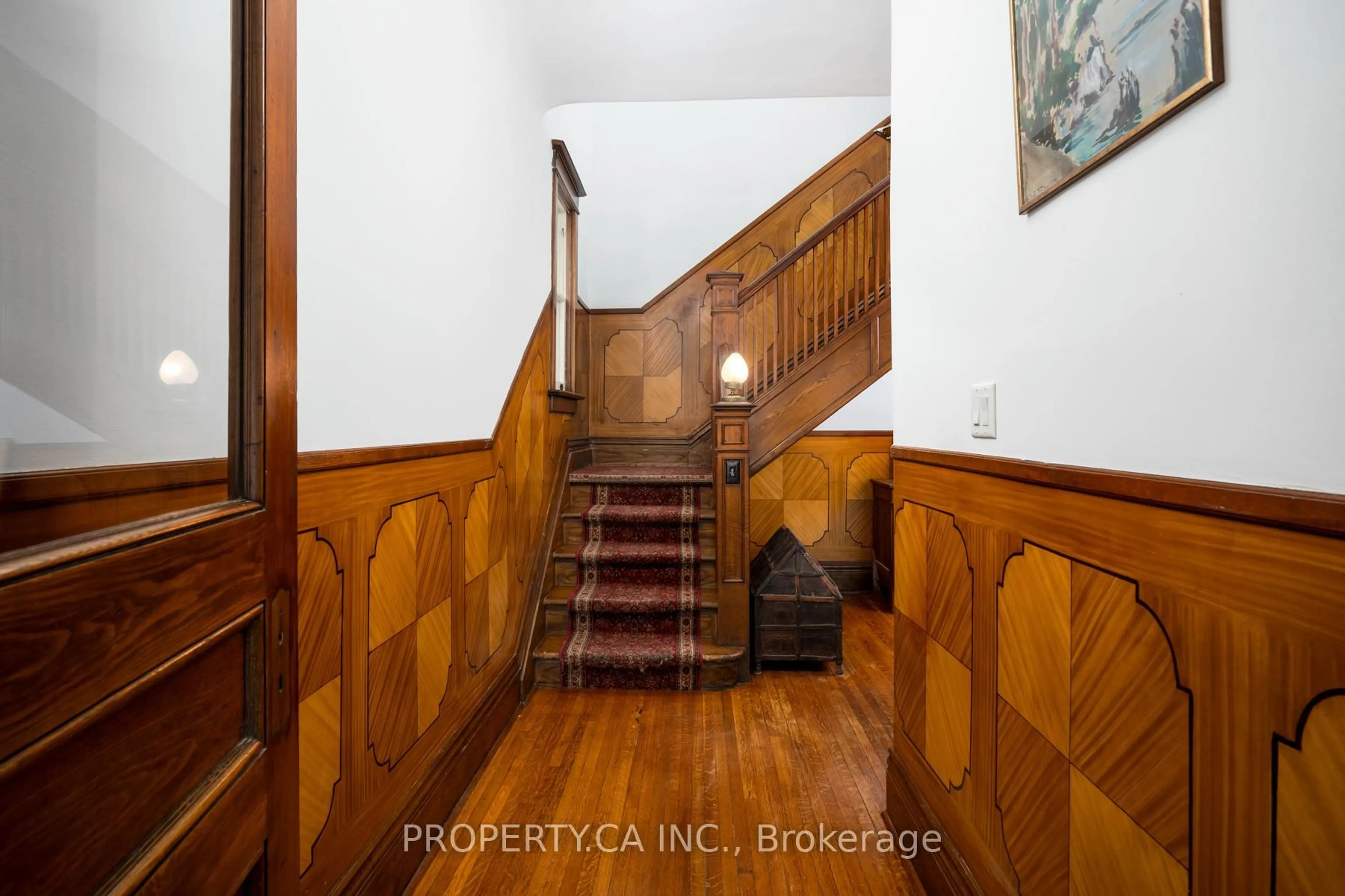 Indoor foyer for 241 St Clarens Ave, Toronto Ontario M6H 3W2