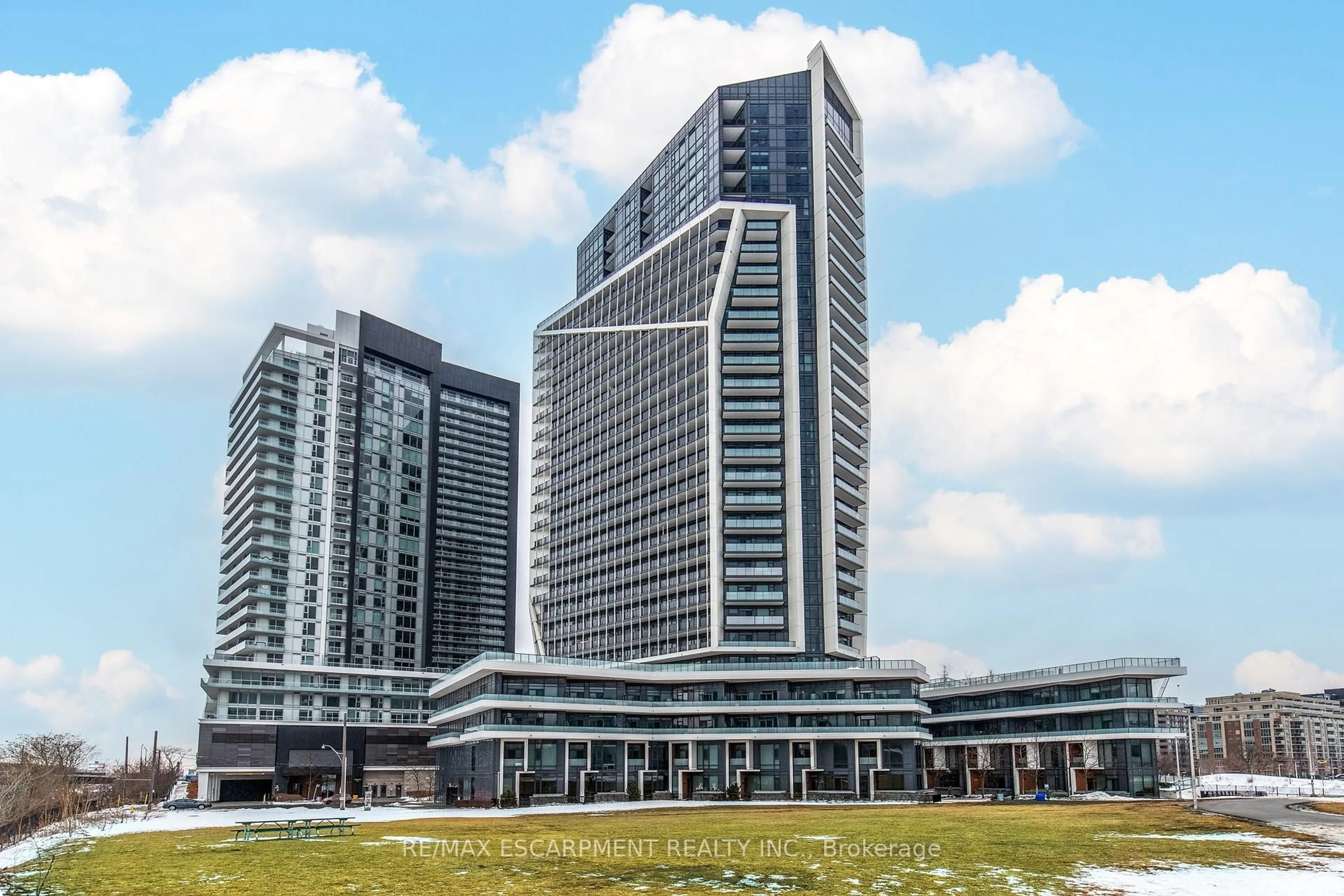 Indoor foyer for 50 Ordnance St #216, Toronto Ontario M6K 0C9