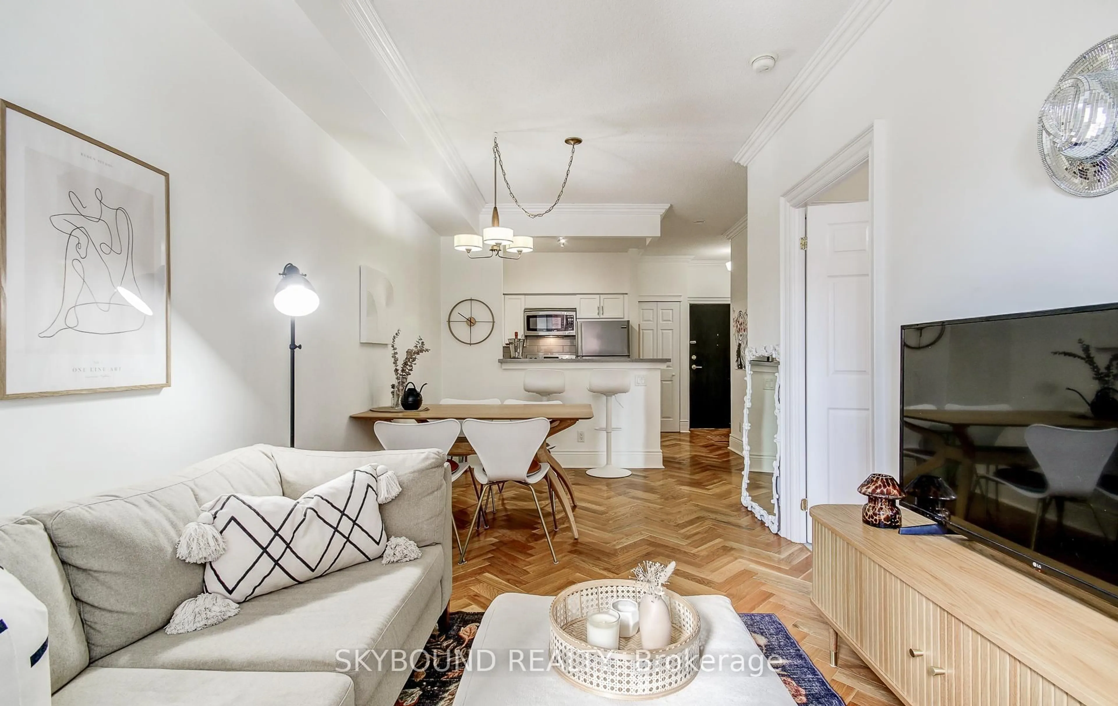 Living room with furniture, unknown for 120 Lombard St #703, Toronto Ontario M5C 3H5