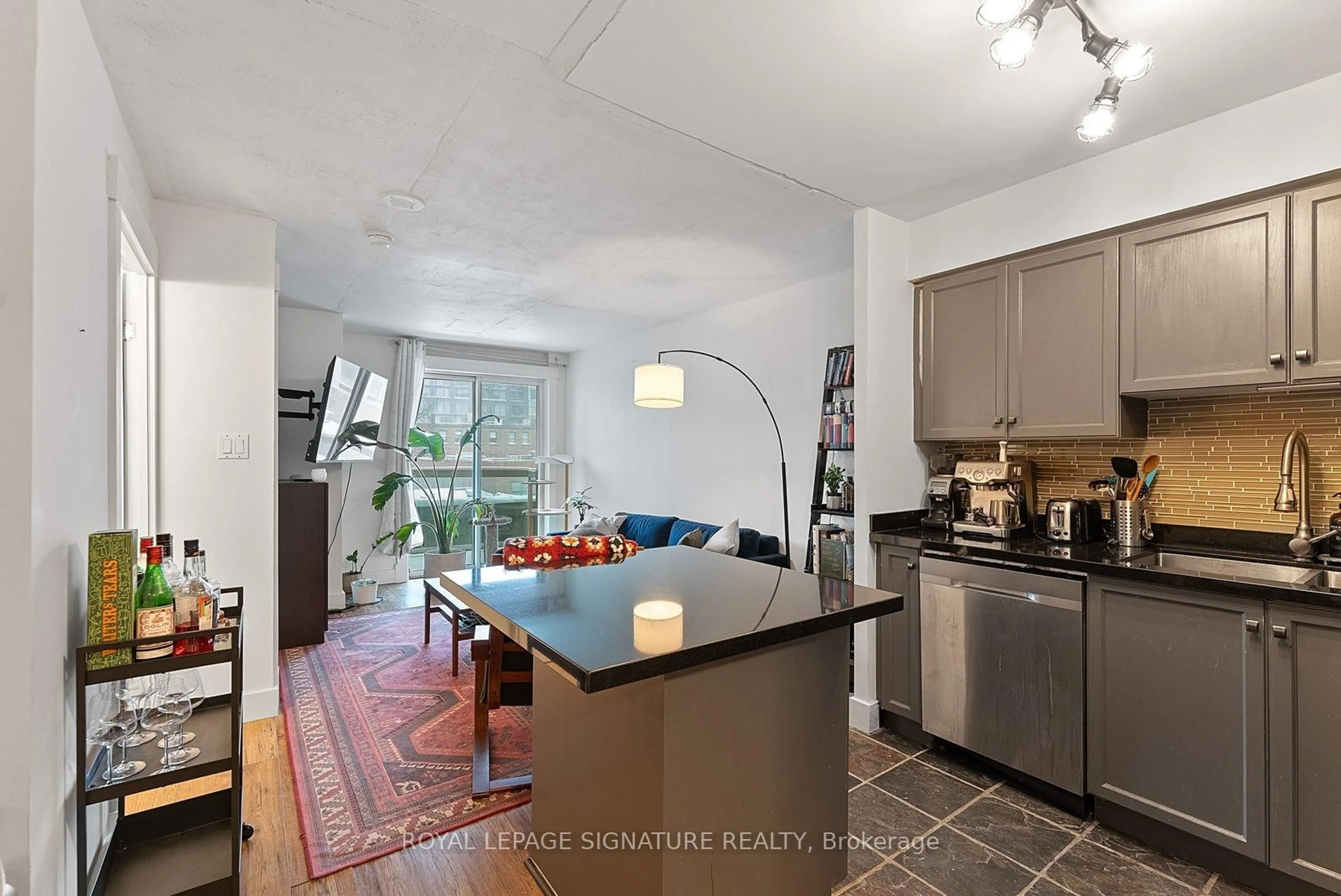 Open concept kitchen, unknown for 323 Richmond St #316, Toronto Ontario M5A 4R3