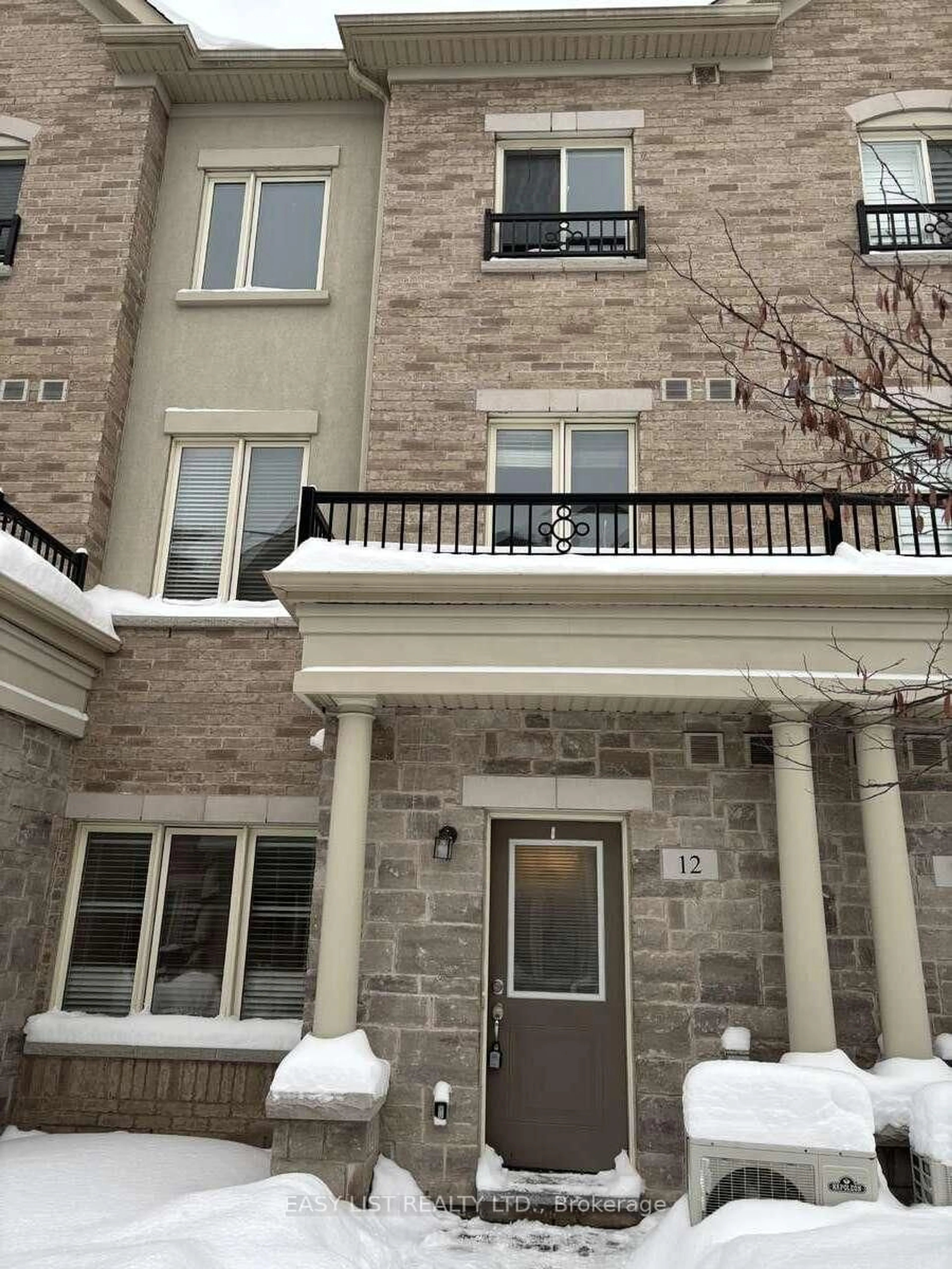 Home with brick exterior material, street for 25 Coneflower Cres #12, Toronto Ontario M2R 0A5