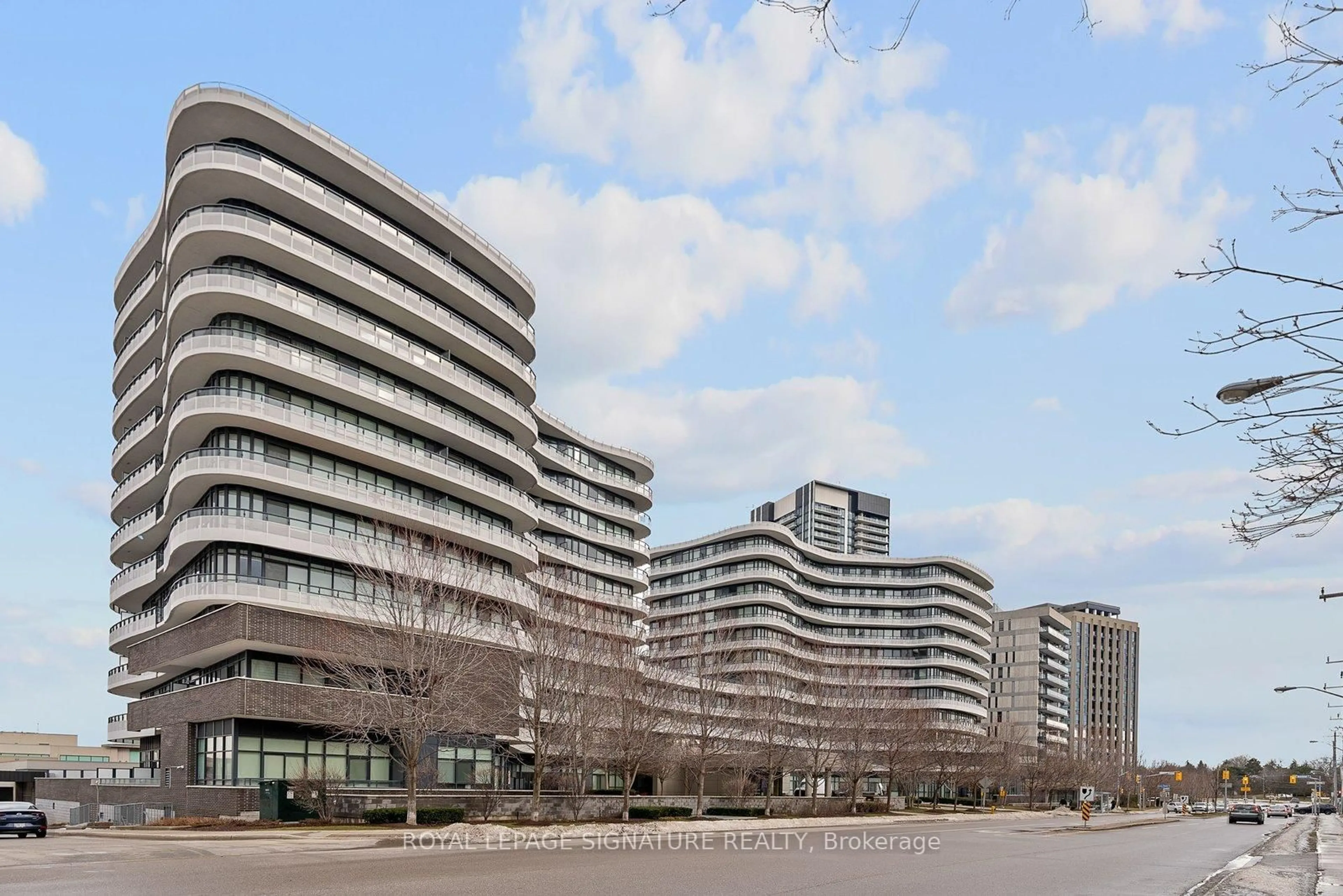 Blurry image for 99 The Donway #1114, Toronto Ontario M3C 0N8