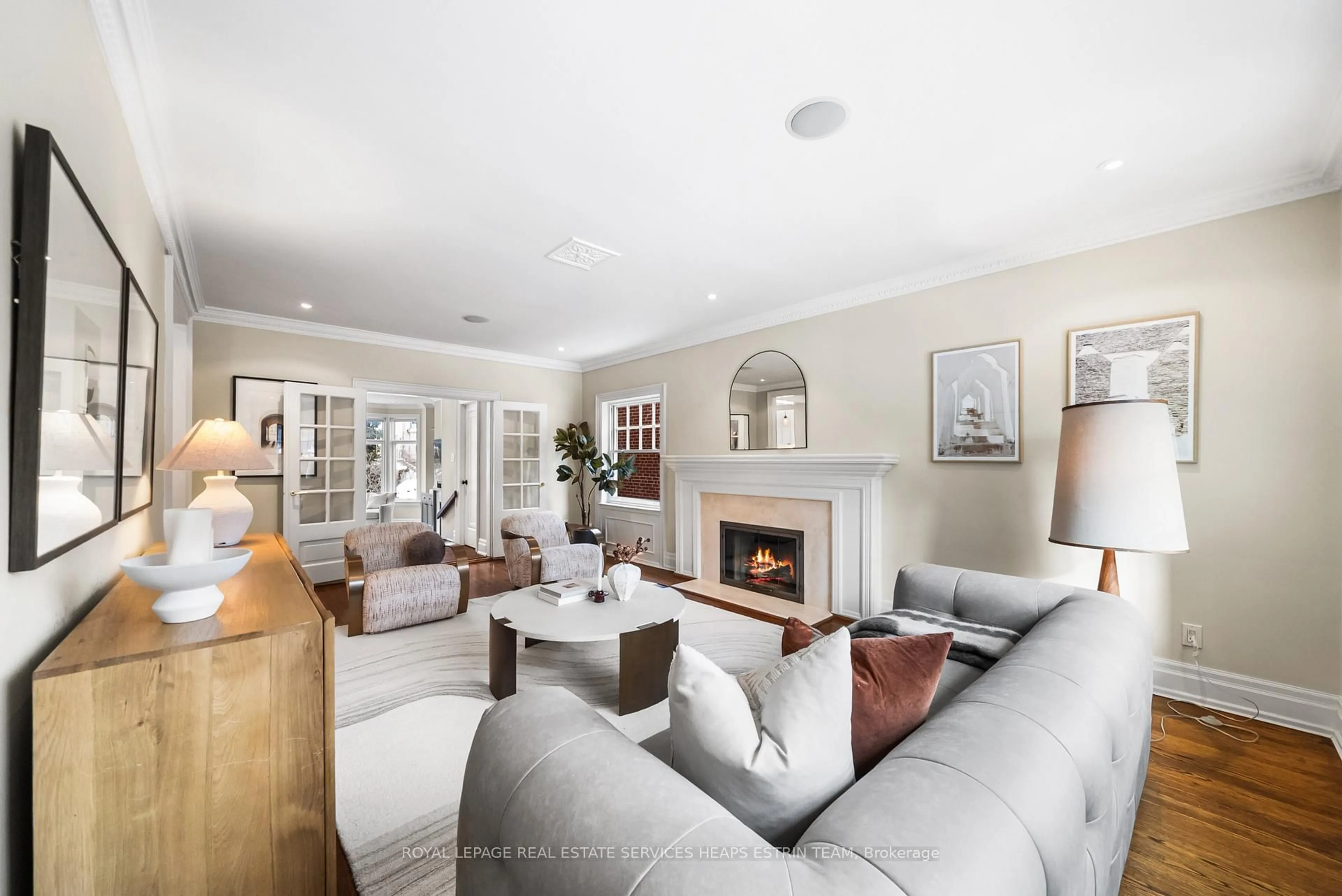 Living room with furniture, unknown for 18 Glengowan Rd, Toronto Ontario M4N 1E8