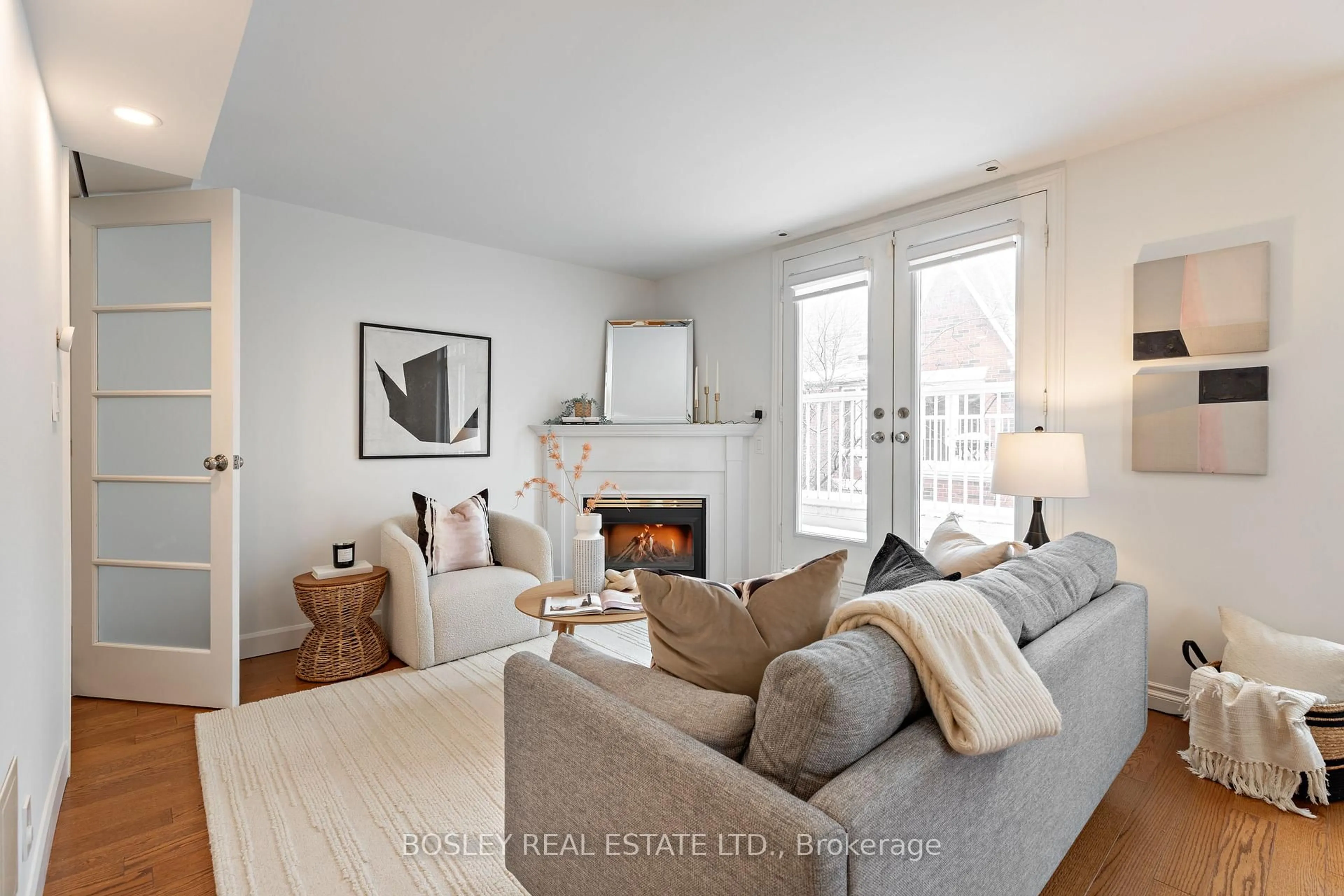Living room with furniture, wood/laminate floor for 12 Sudbury St #1802, Toronto Ontario M6J 3W7
