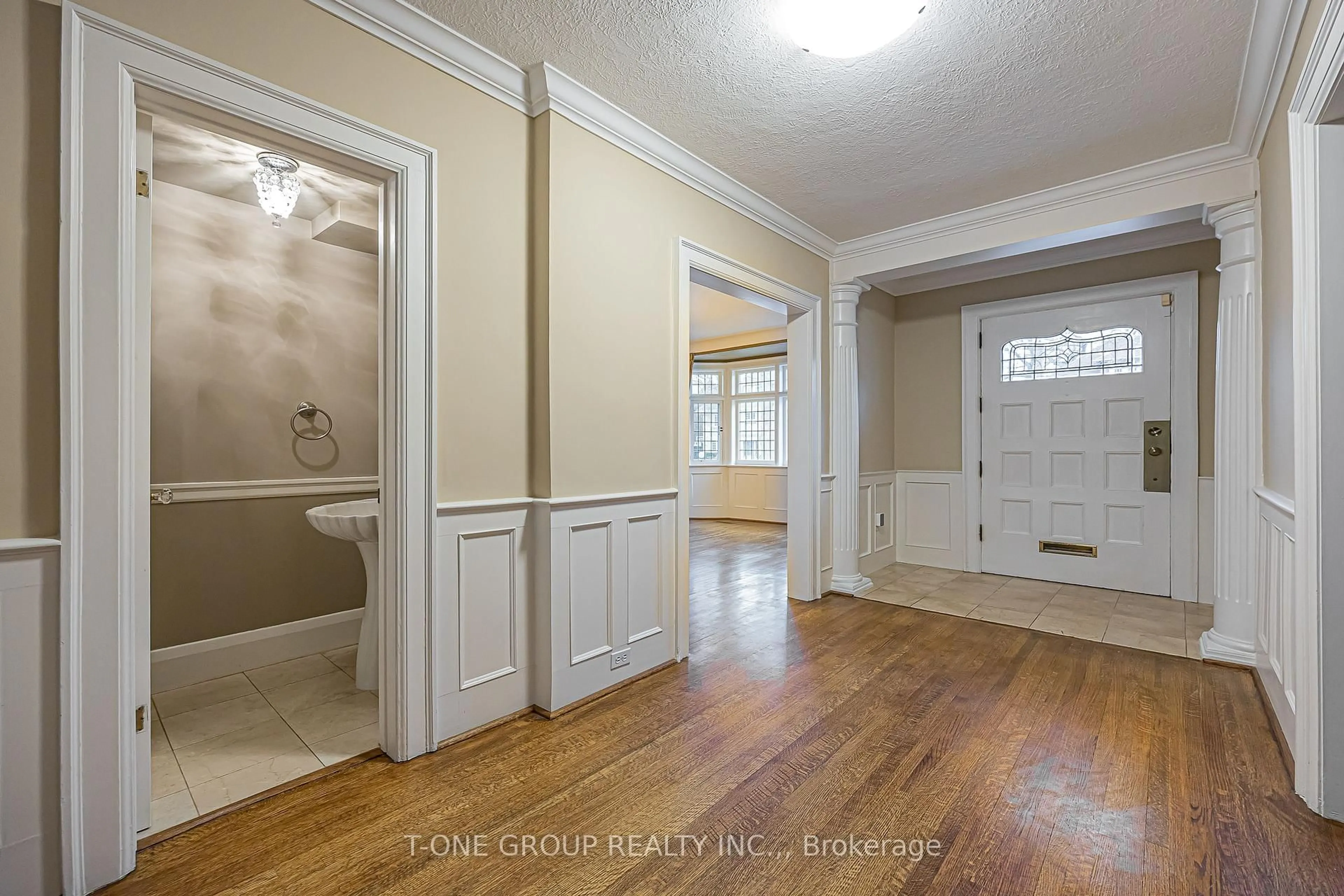 Unknown for 80 Douglas Dr, Toronto Ontario M4W 2B4