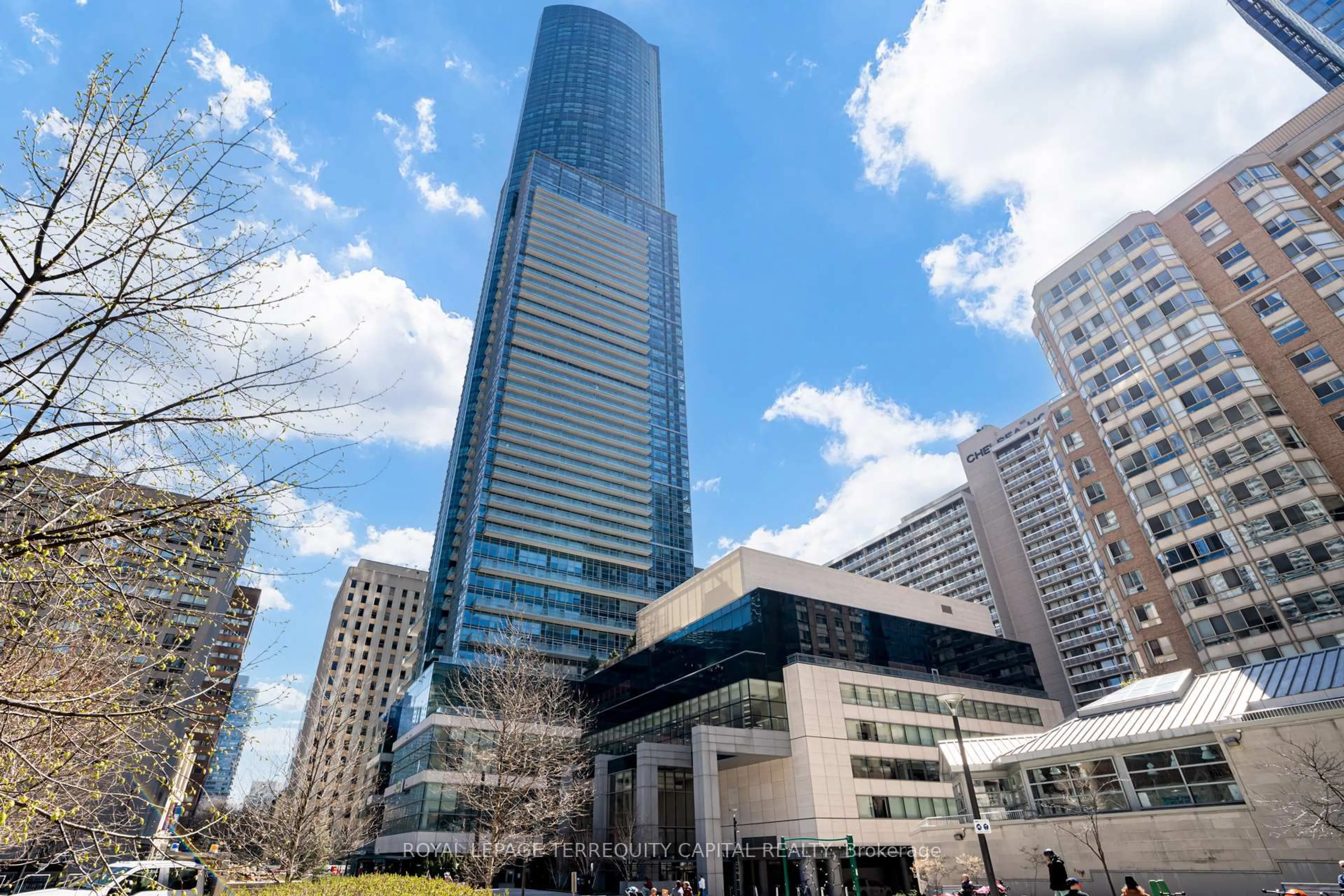 Unknown for 388 Yonge St #6810, Toronto Ontario M5B 0A4