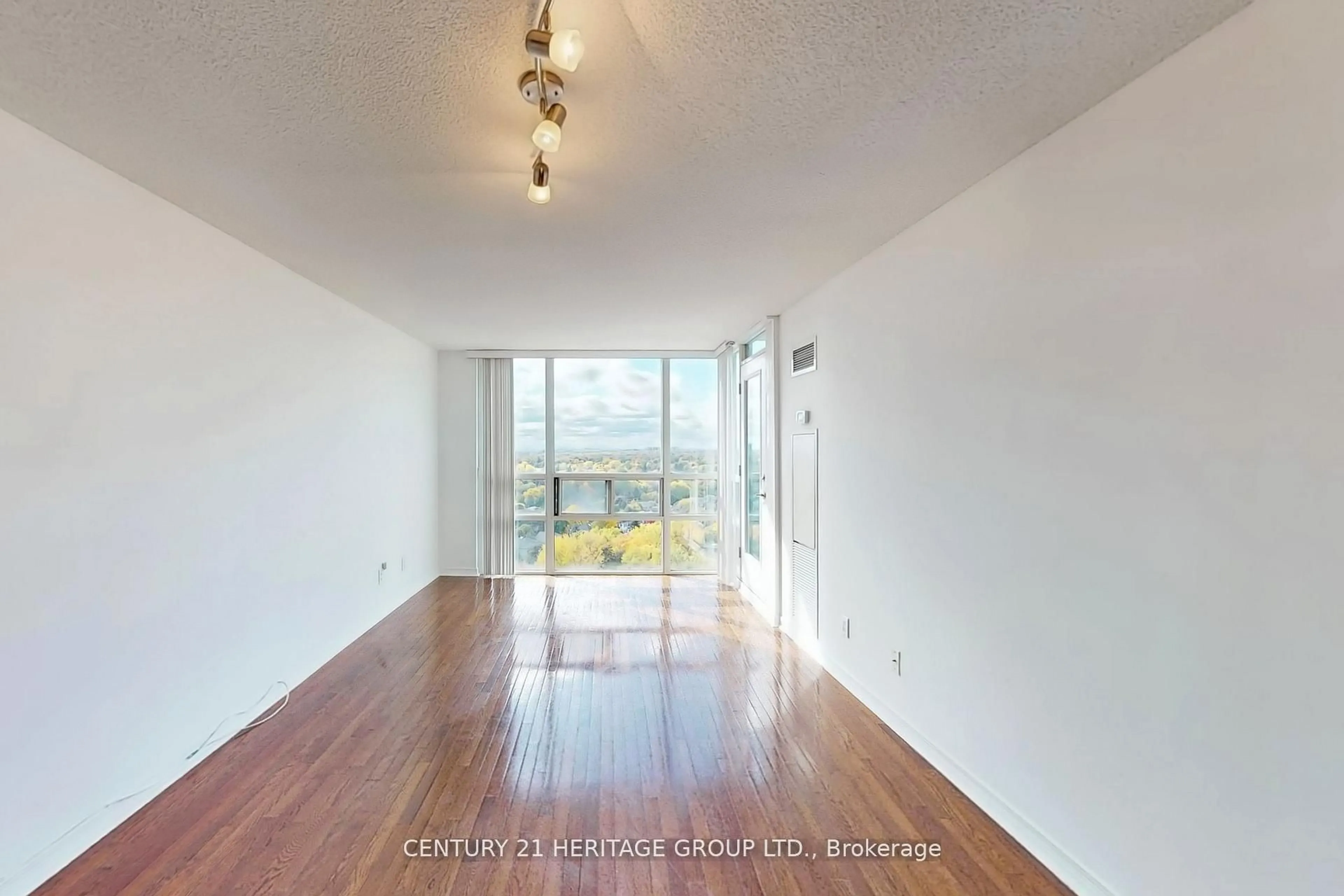 Indoor foyer for 509 Beecroft Rd #2008, Toronto Ontario M2N 0A3