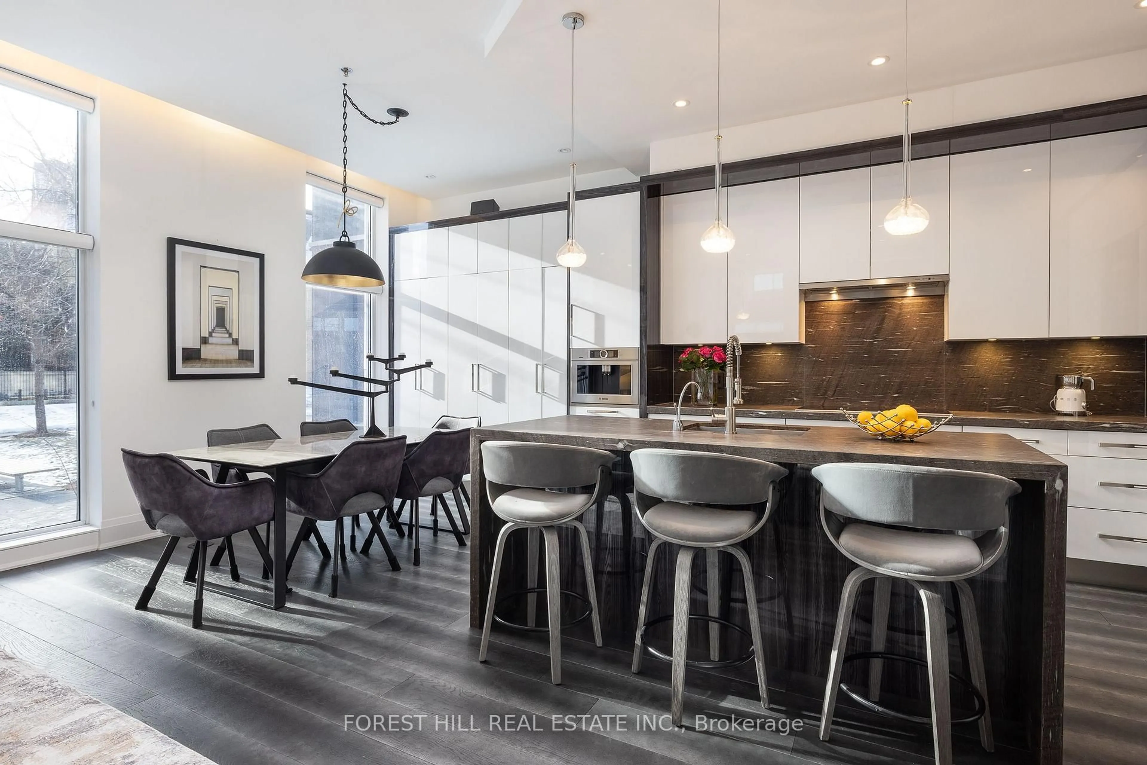Open concept kitchen, unknown for 1074 Bay St, Toronto Ontario M5S 0A3