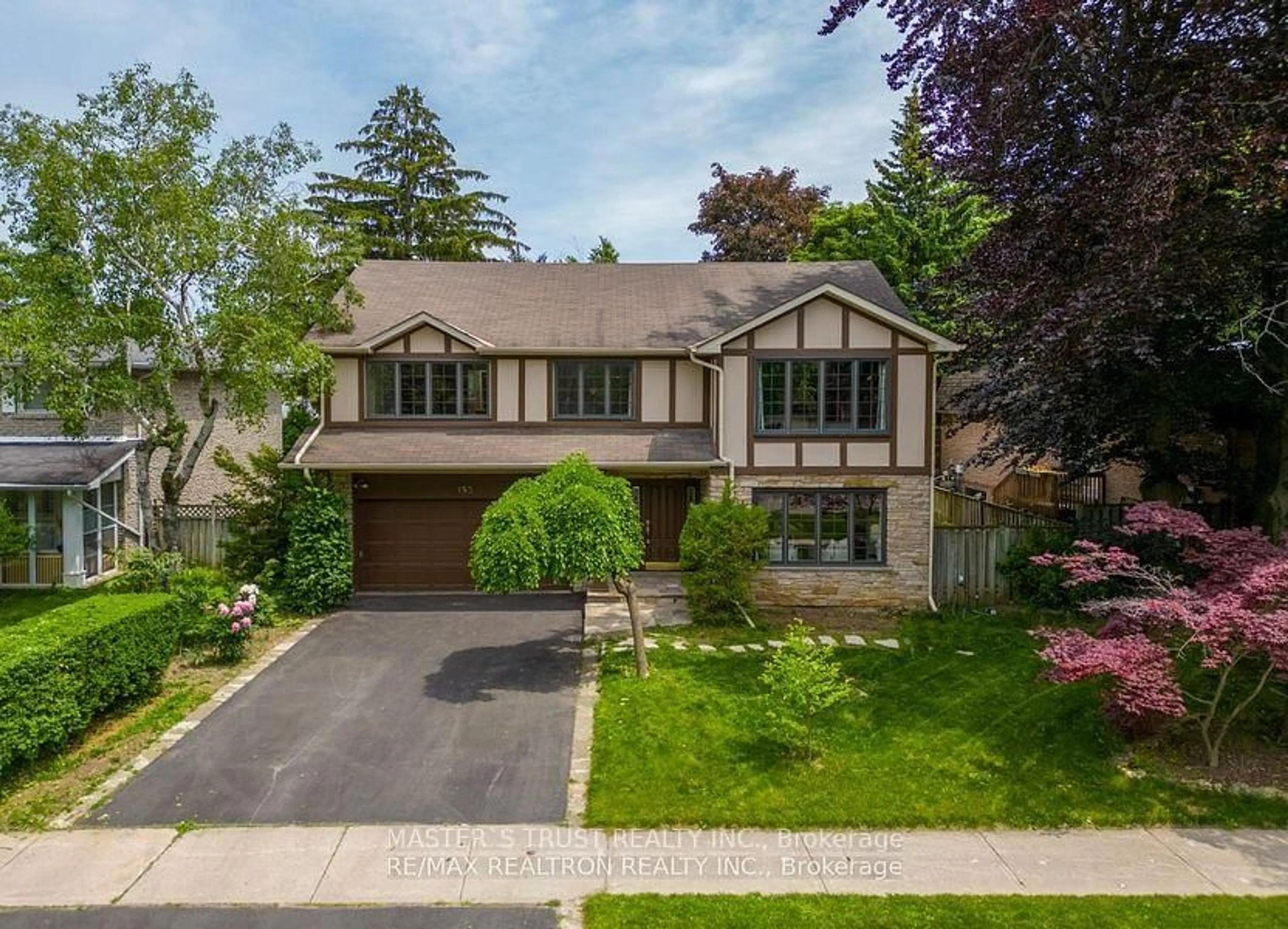 Home with brick exterior material, street for 153 Banbury Rd, Toronto Ontario M3B 2L7