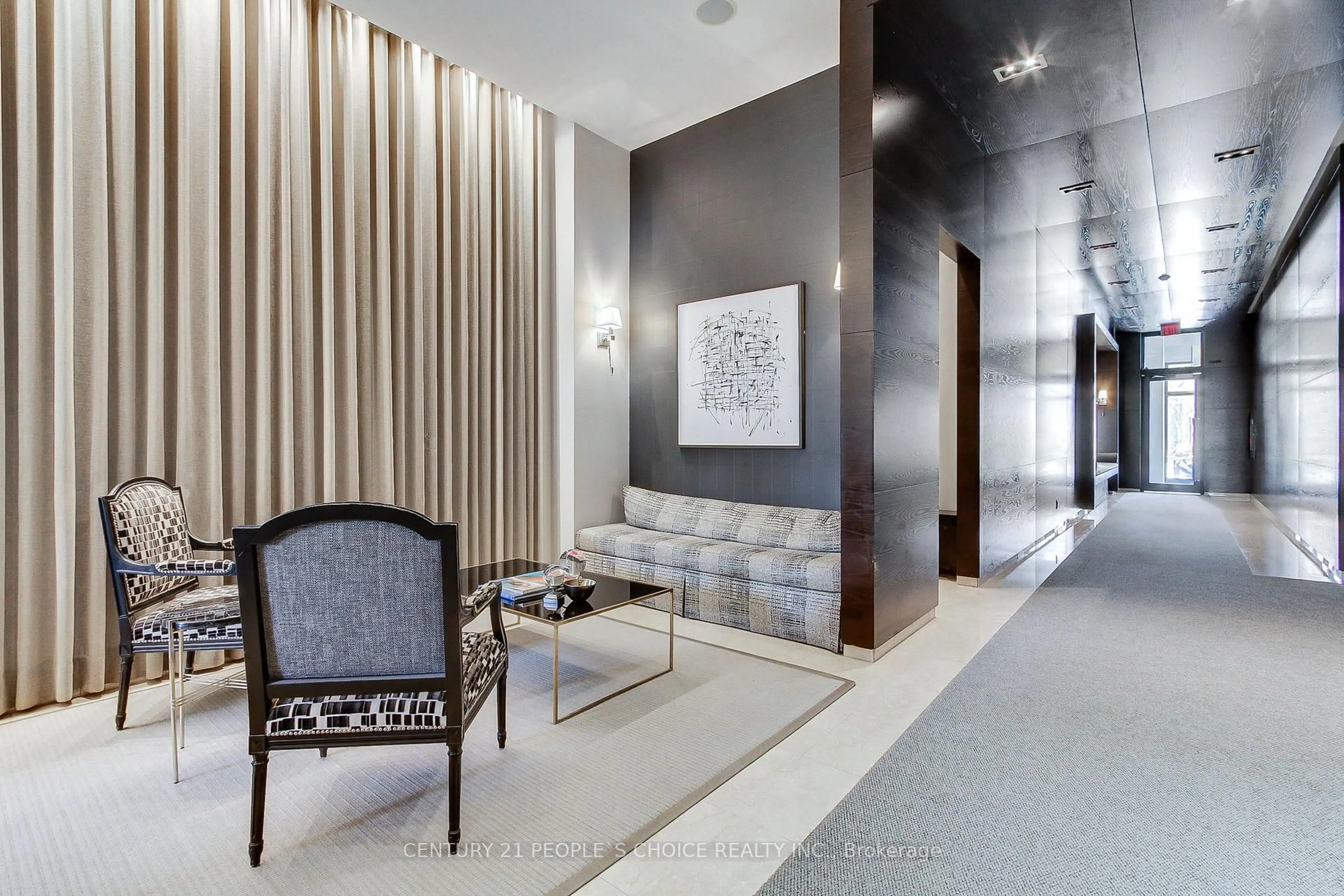 Unknown for 99 Avenue Rd #706, Toronto Ontario M5R 2G5