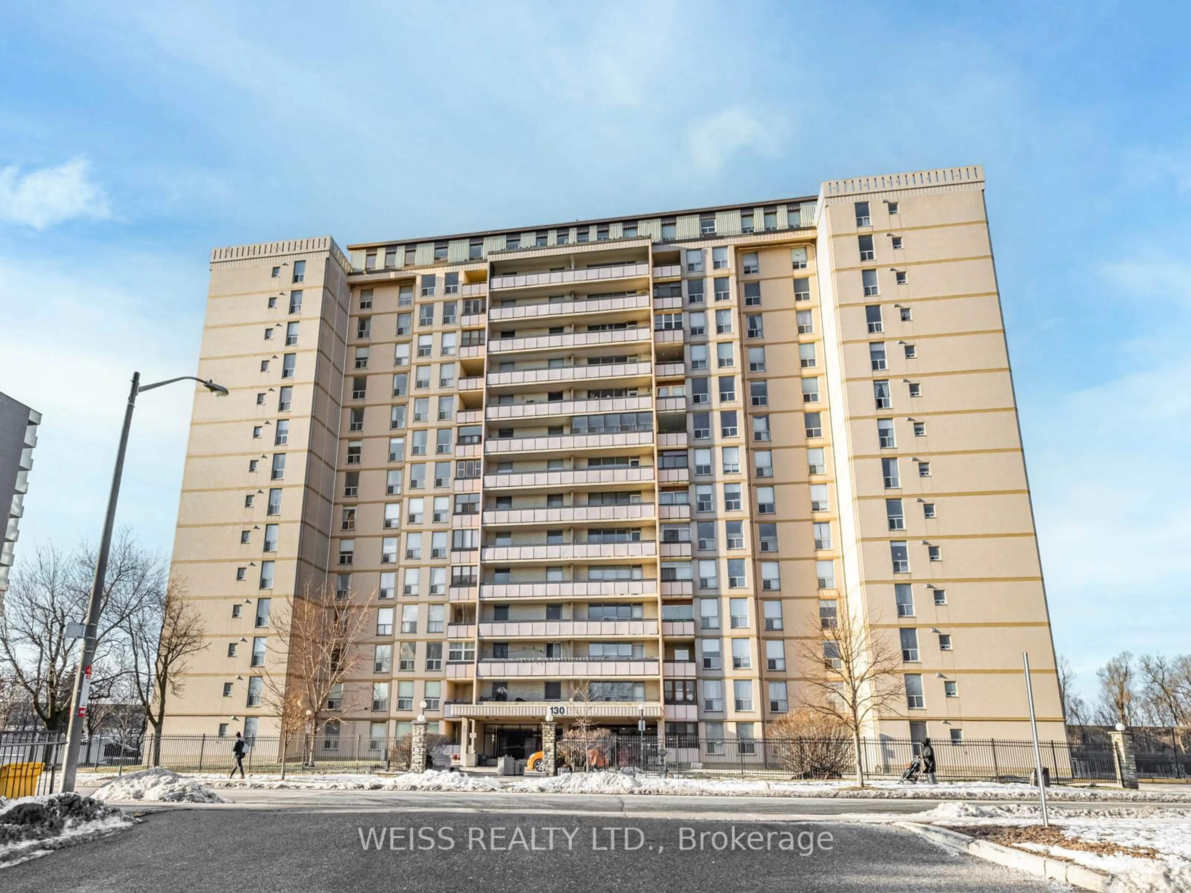 Unknown for 130 Neptune Dr #301, Toronto Ontario M6A 1X5