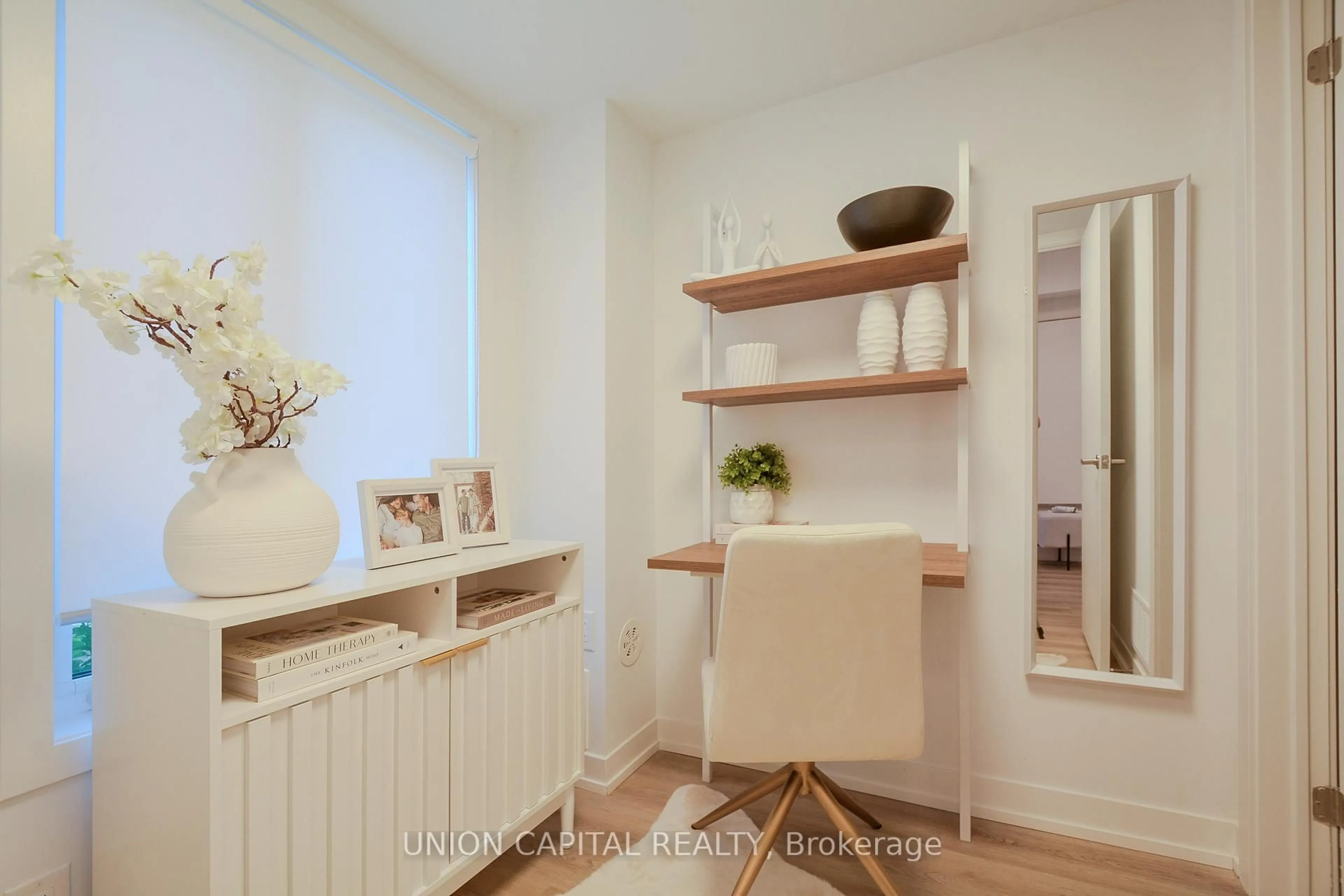 Unknown for 48 Case Ootes Dr, Toronto Ontario M4A 1C5