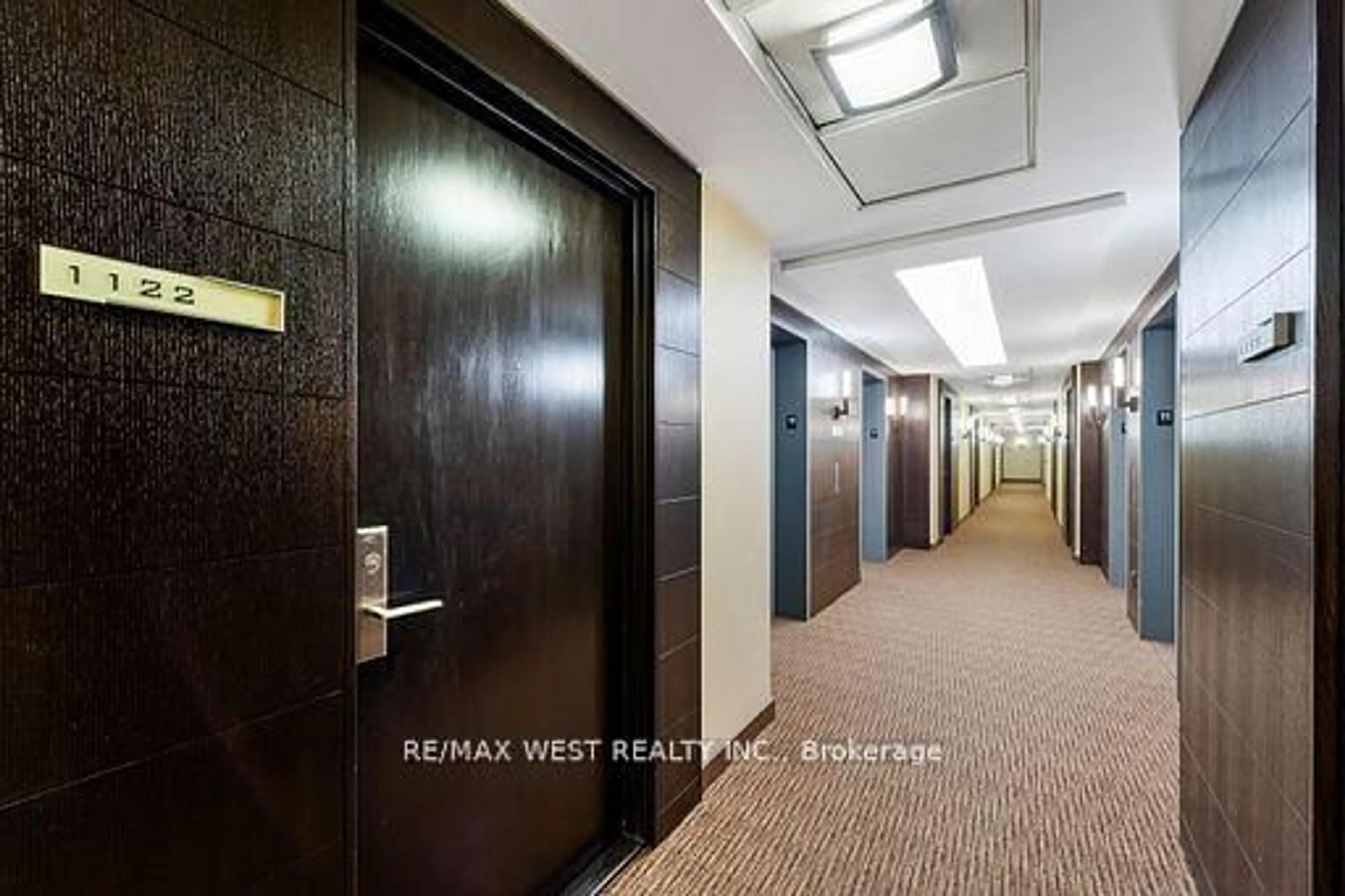 Unknown for 70 Roehampton Ave #1122, Toronto Ontario M4P 1R2