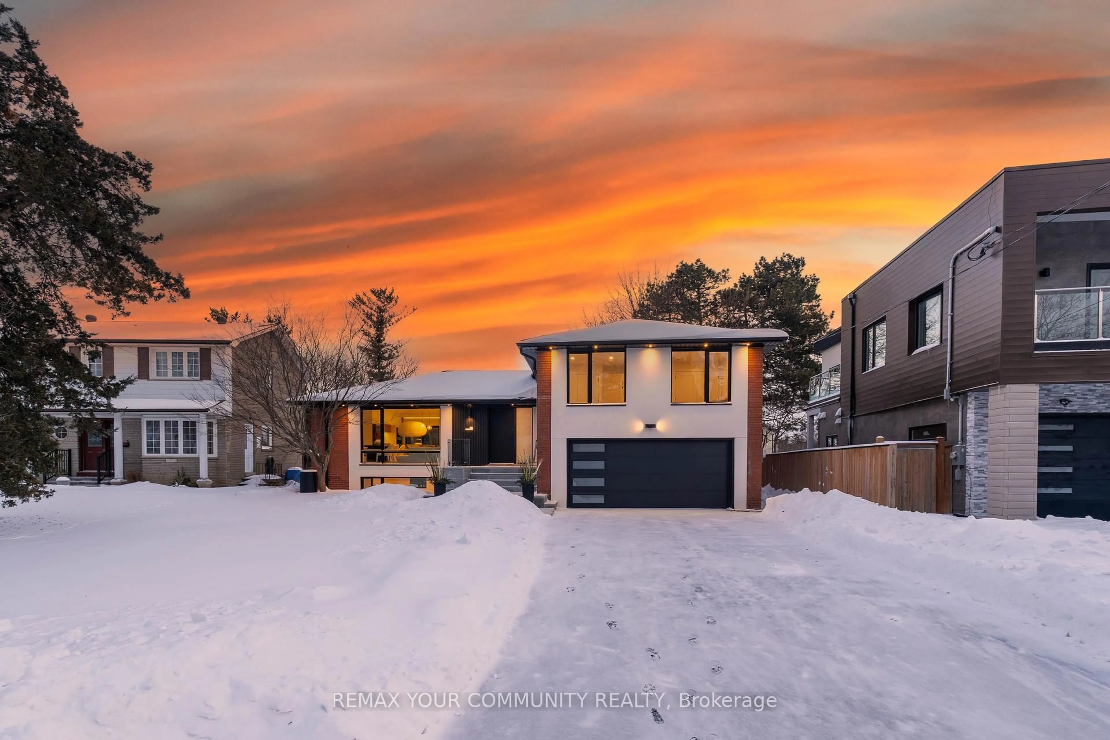 Home with brick exterior material, street for 35 Geraldton Cres, Toronto Ontario M2J 2R5