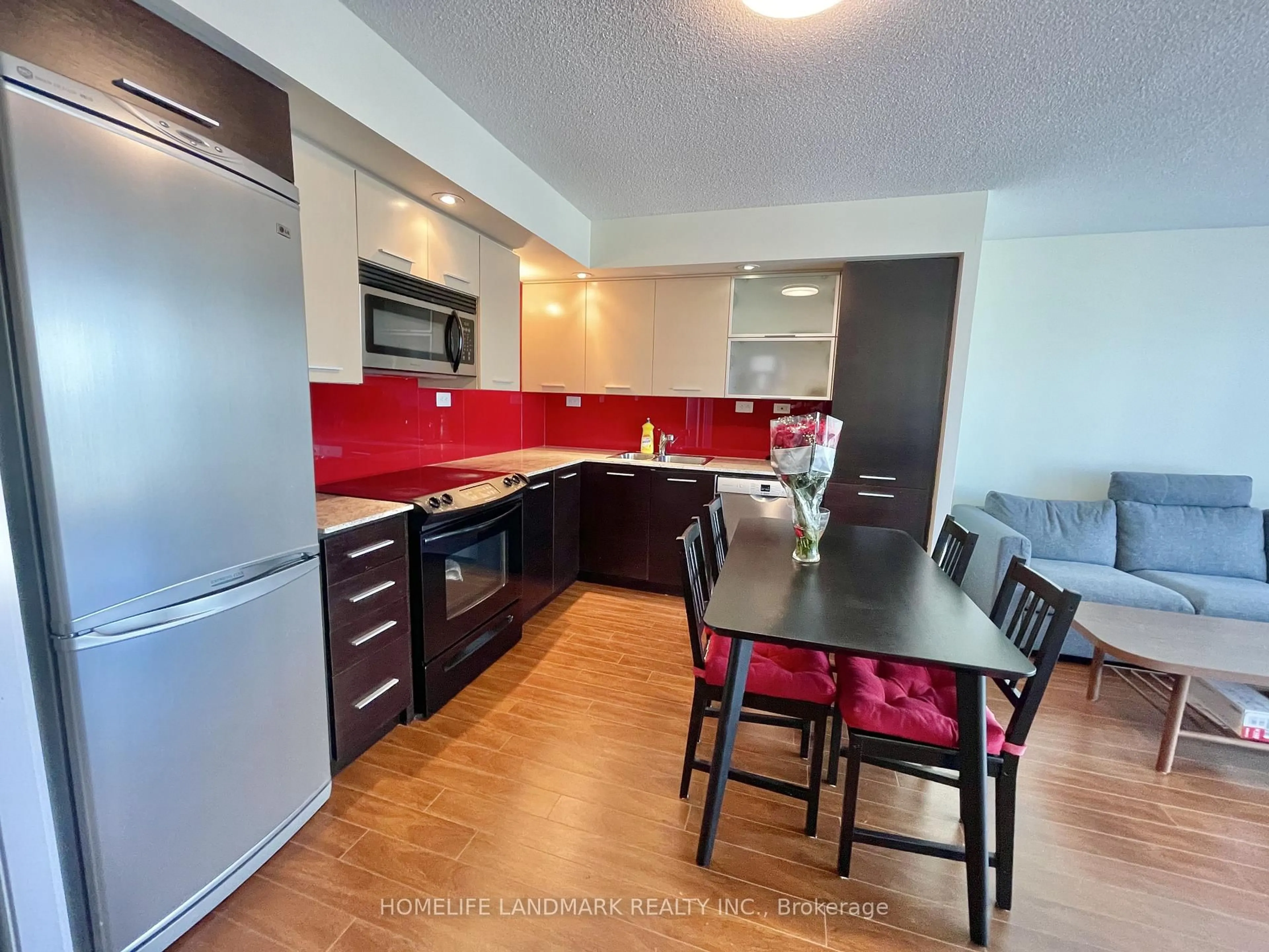 Open concept kitchen, unknown for 8 TELEGRAM Mews #1610, Toronto Ontario M5V 3Z5