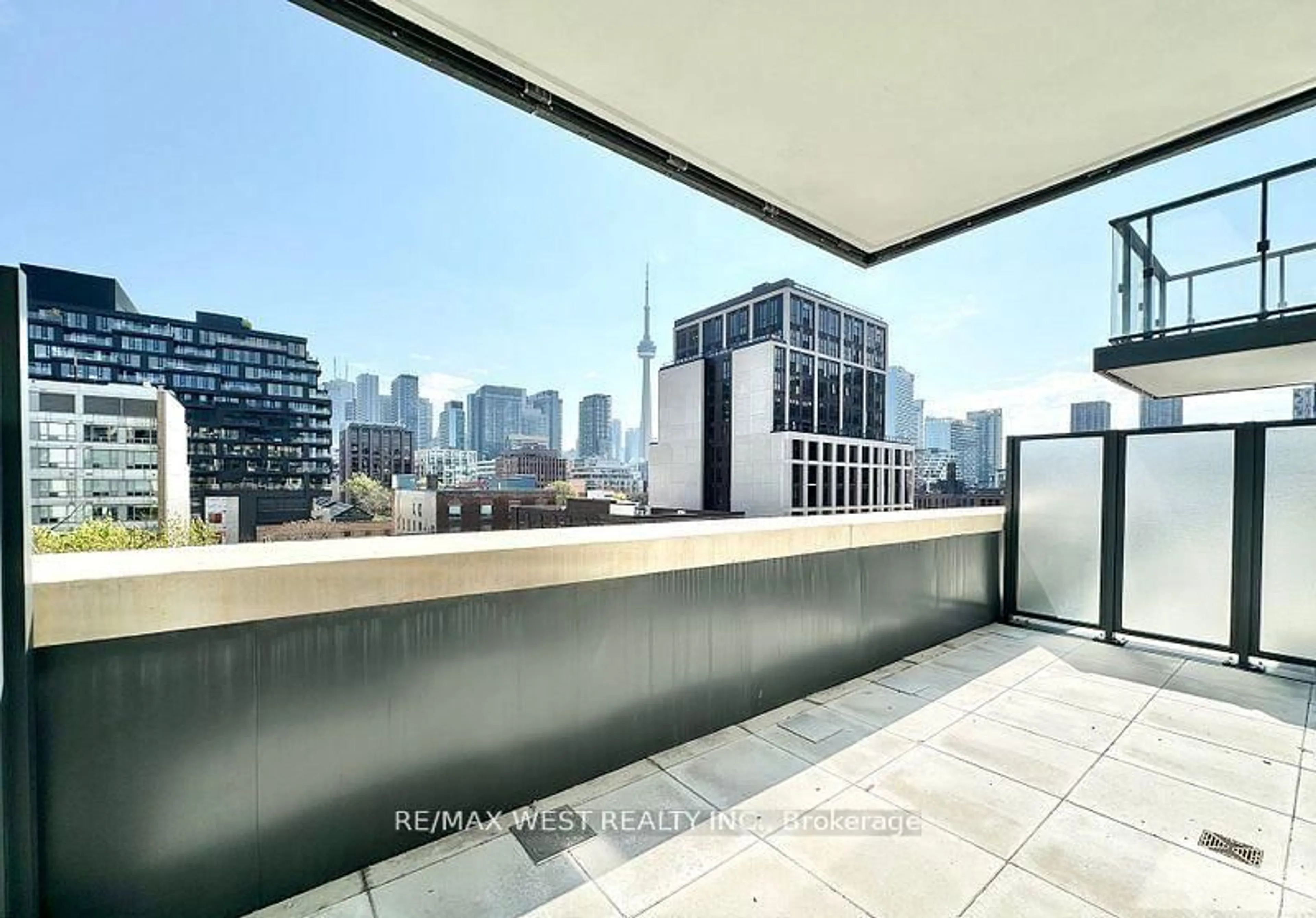 Balcony in the apartment, city buildings view from balcony for 543 Richmond St #616, Toronto Ontario M5V 0W9