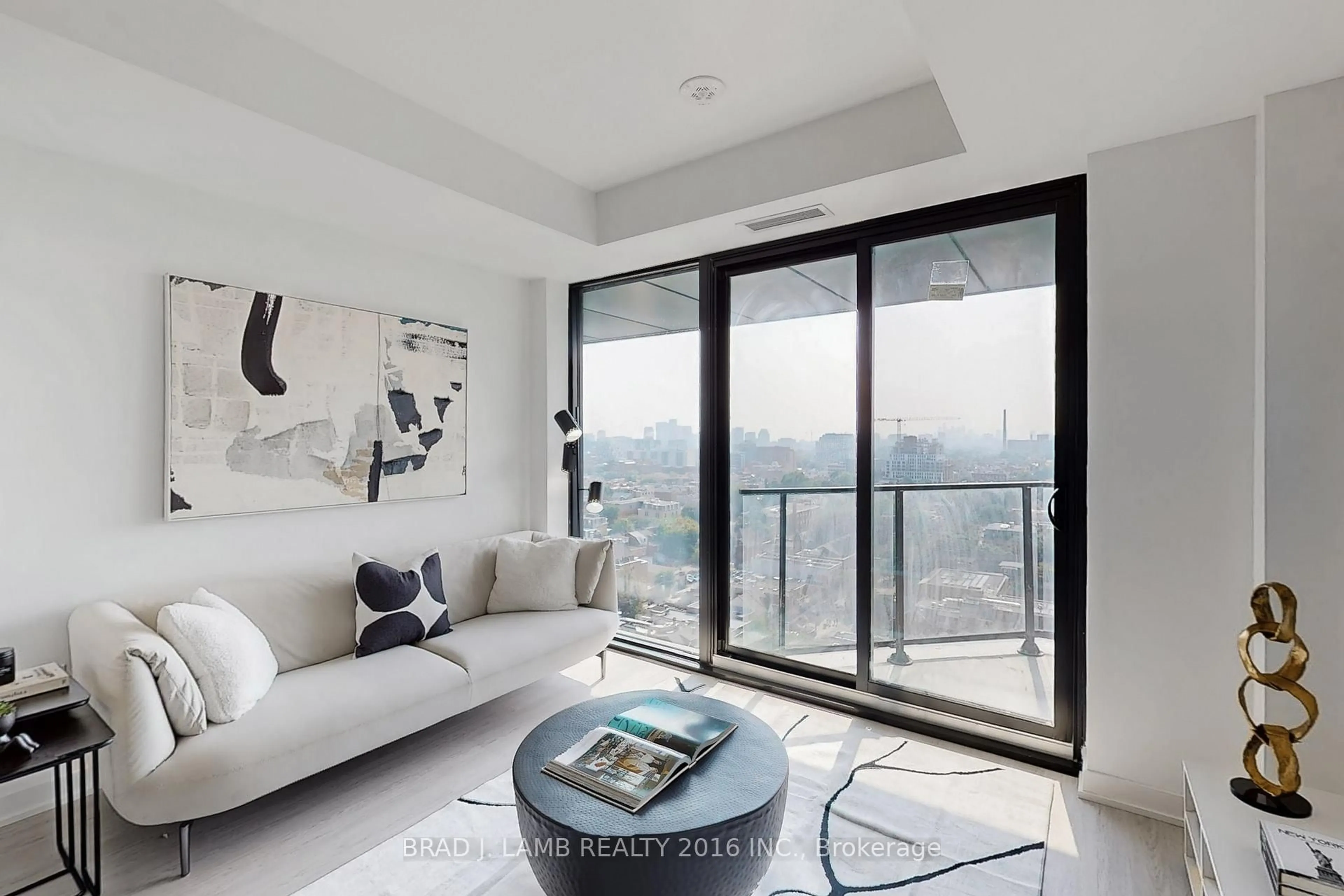 Living room with furniture, unknown for 195 McCaul St #1501, Toronto Ontario M5T 0E5