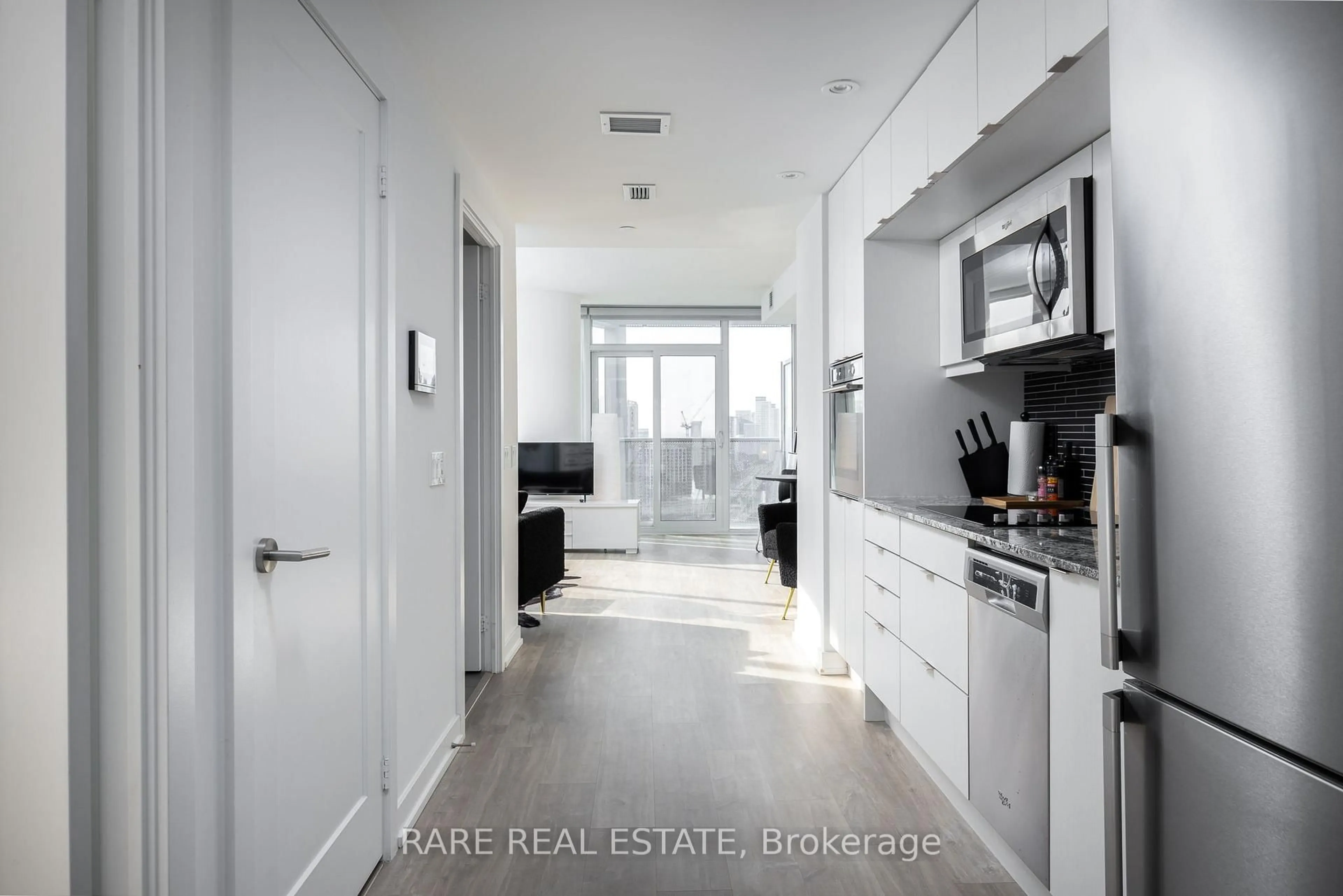 Unknown for 10 York St #2510, Toronto Ontario M5J 0E1