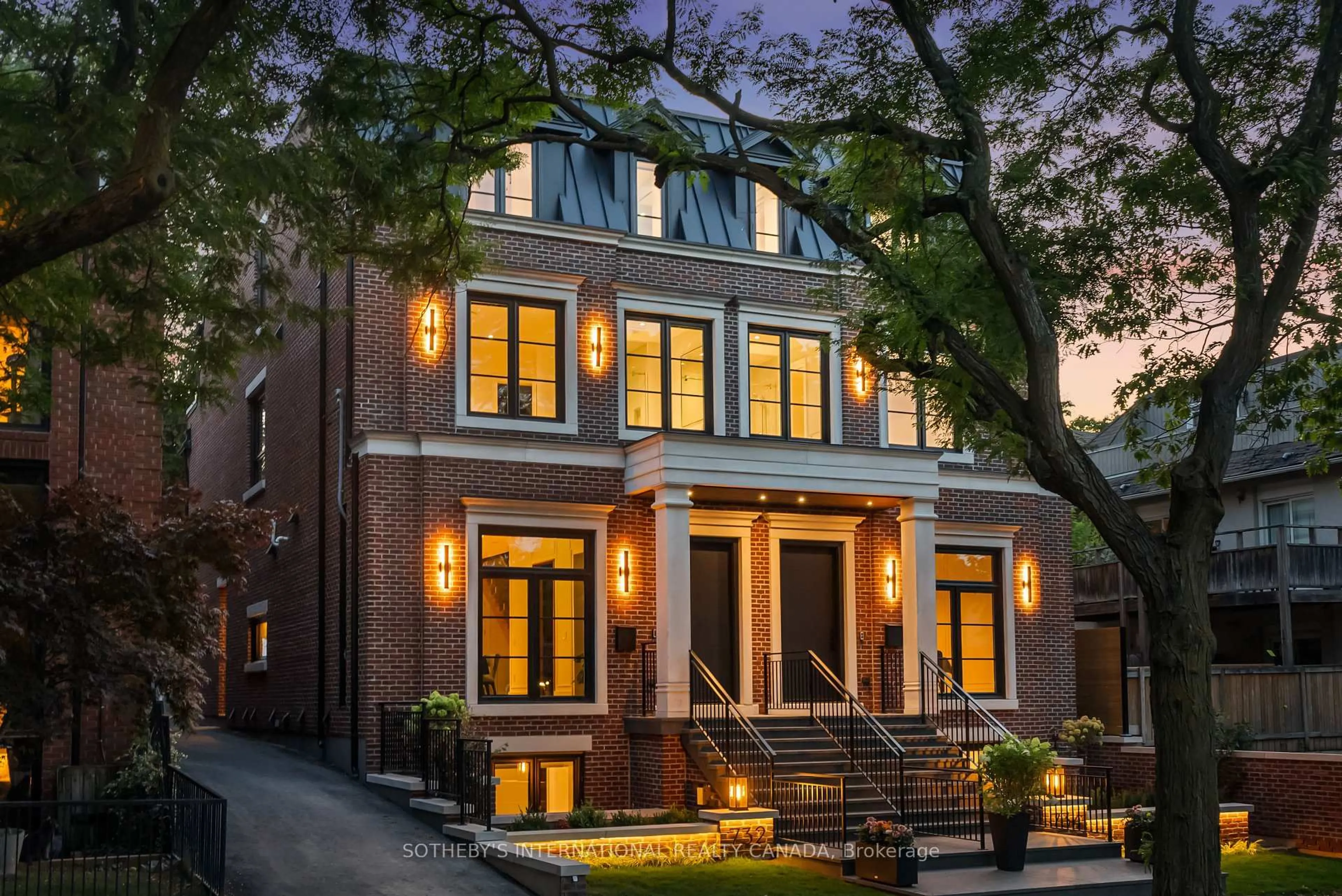 Home with brick exterior material, street for 734 Avenue Rd, Toronto Ontario M5P 2K1