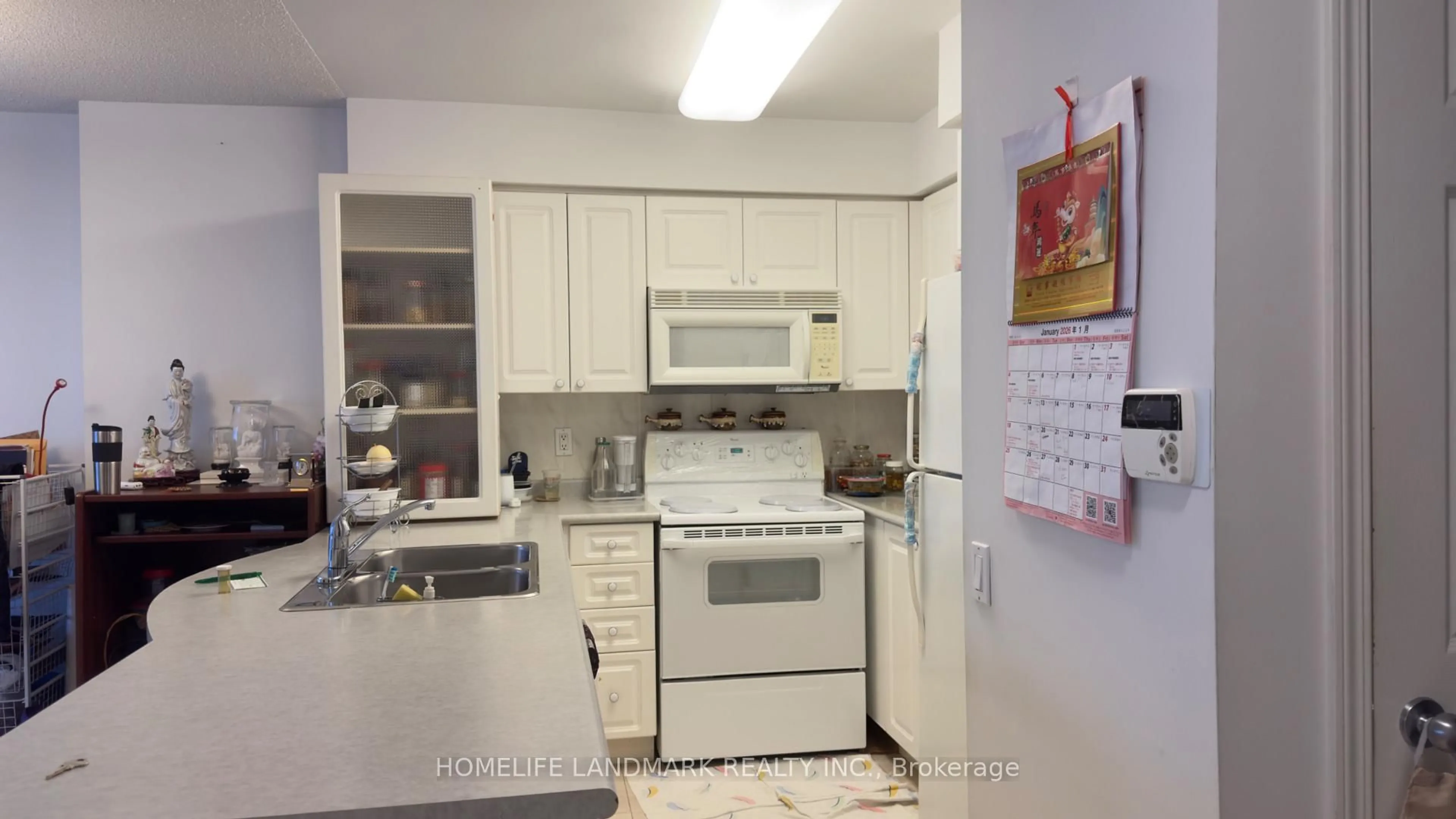 Standard kitchen, unknown for 388 Bloor St #807, Toronto Ontario M4W 3W9