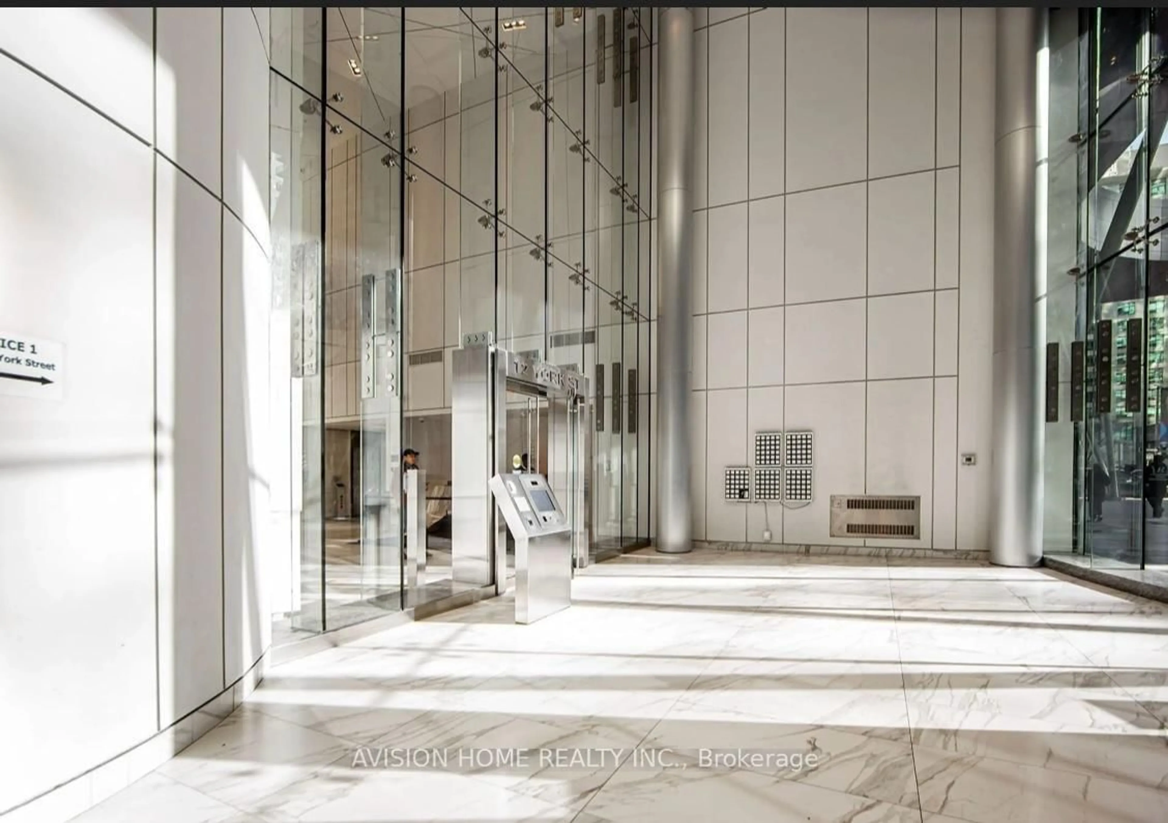 Indoor foyer for 12 York St #4911, Toronto Ontario M5J 0A9