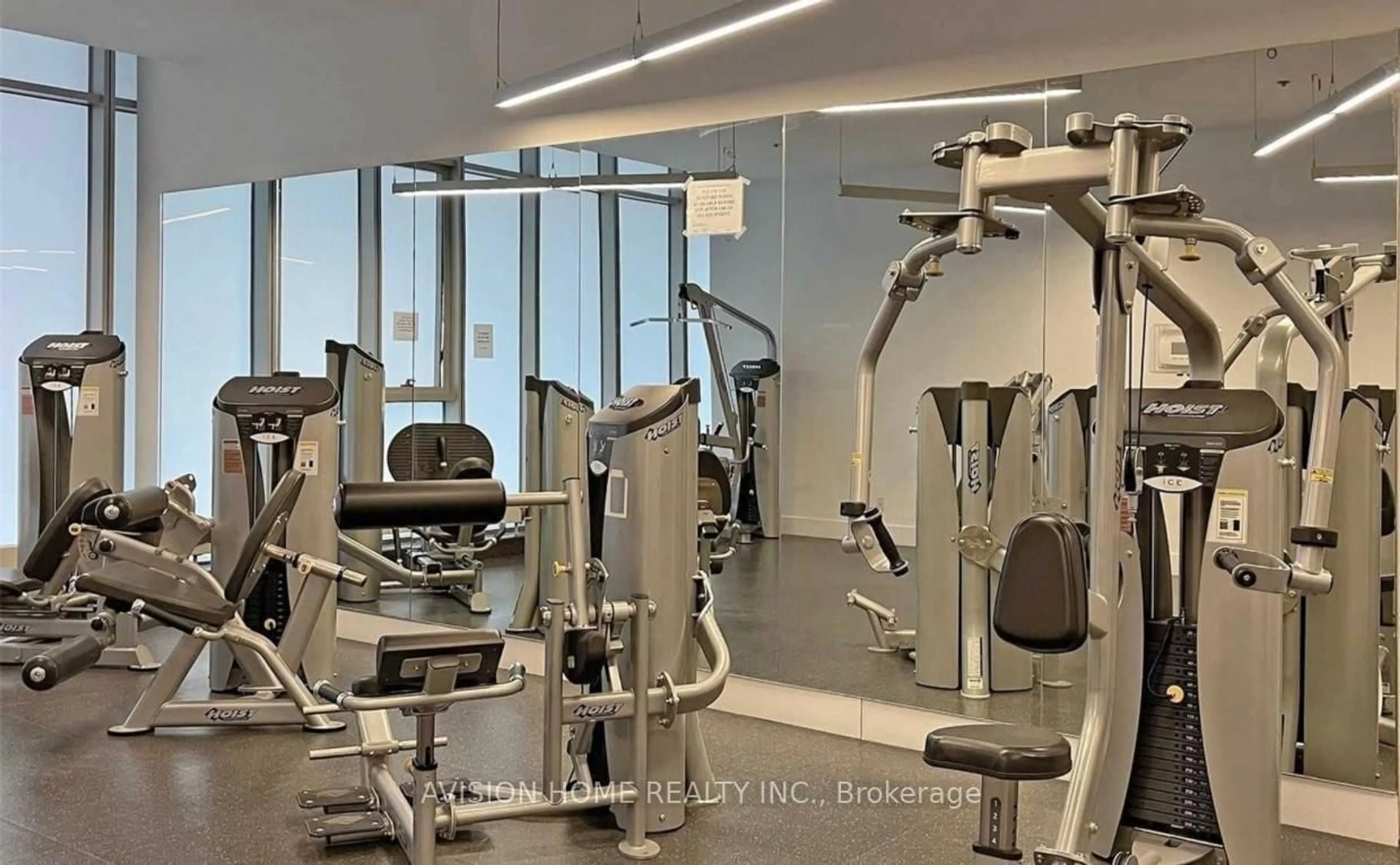Gym or fitness room for 12 York St #4911, Toronto Ontario M5J 0A9