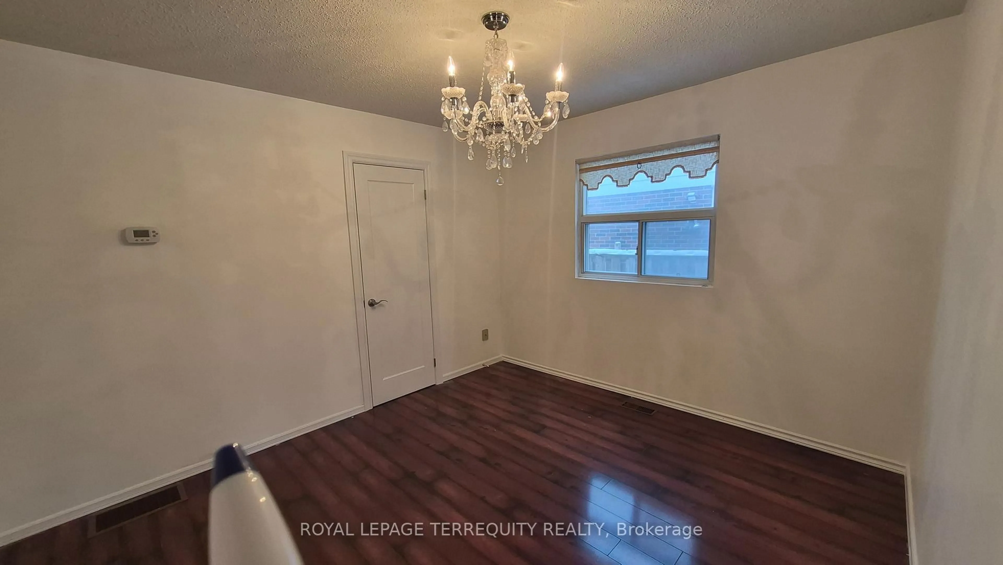 A pic of a room for 34 Cobblestone Dr, Toronto Ontario M2J 2X7