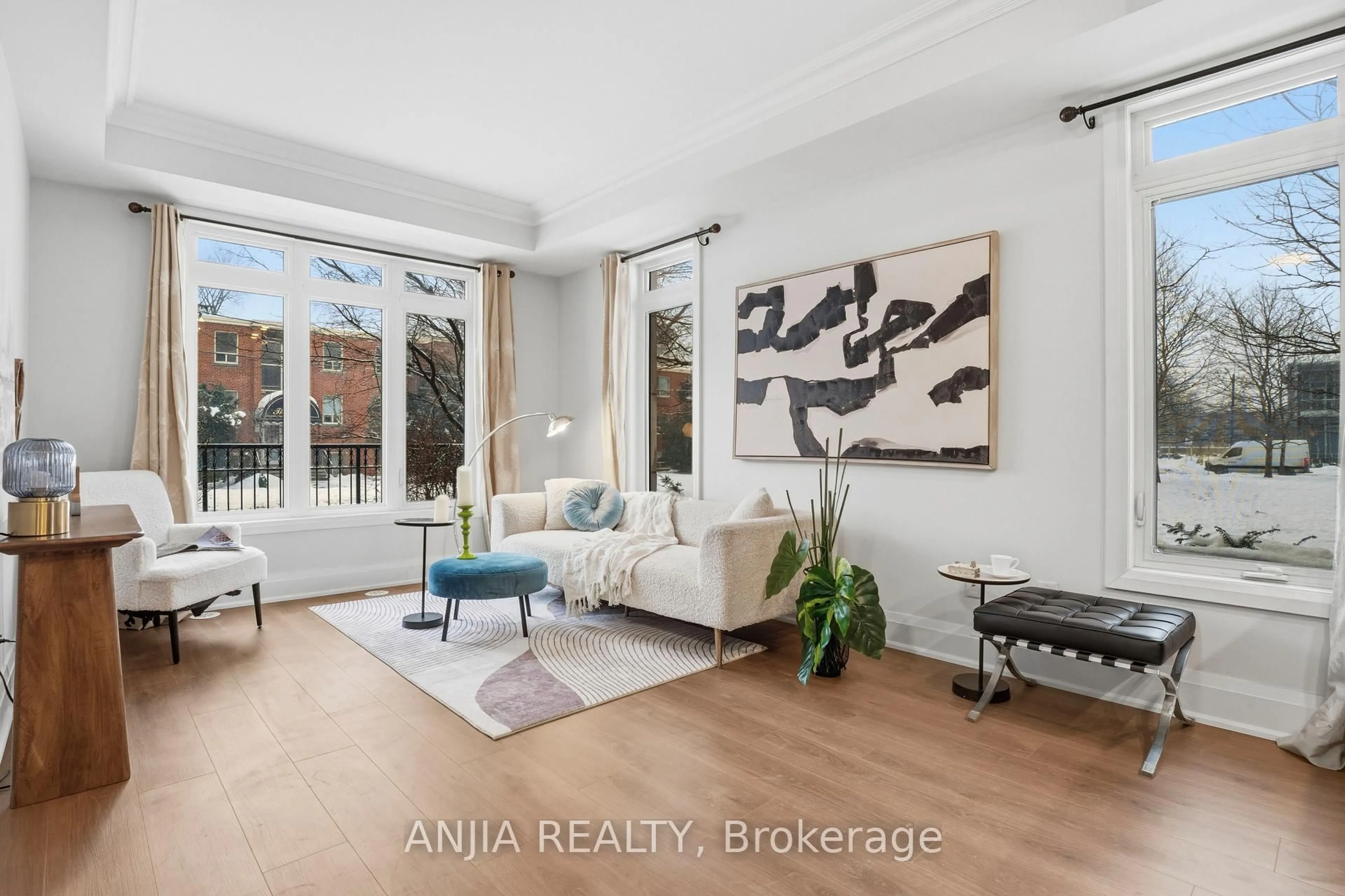 Unknown for 9 Oakburn Cres #Th30, Toronto Ontario M2N 2T5