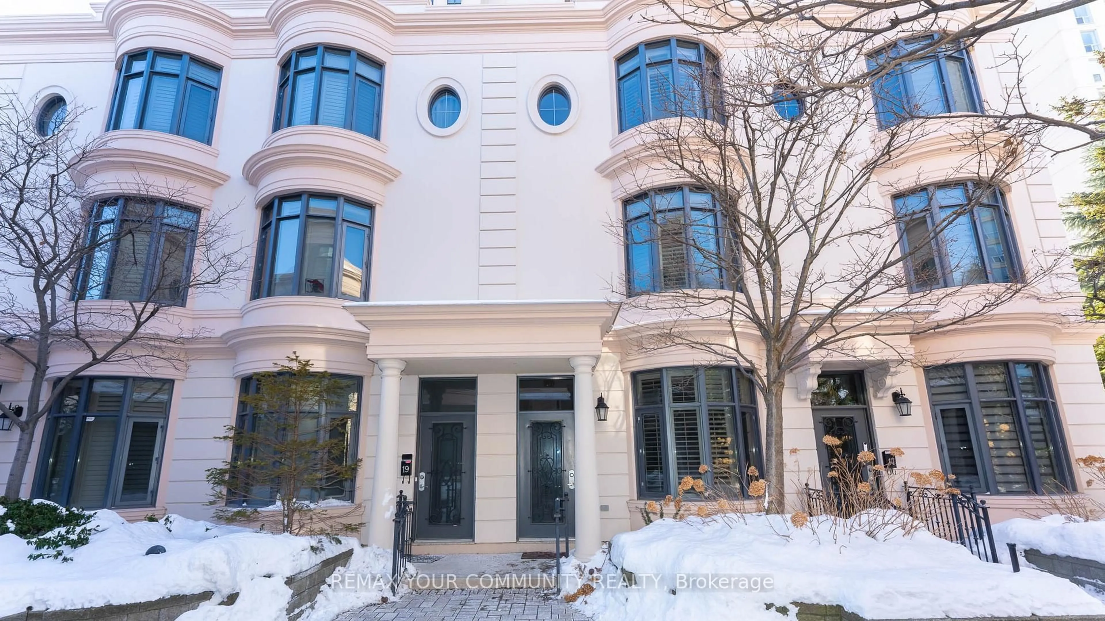 Unknown for 27 Elkhorn Dr #18, Toronto Ontario M2K 3E8