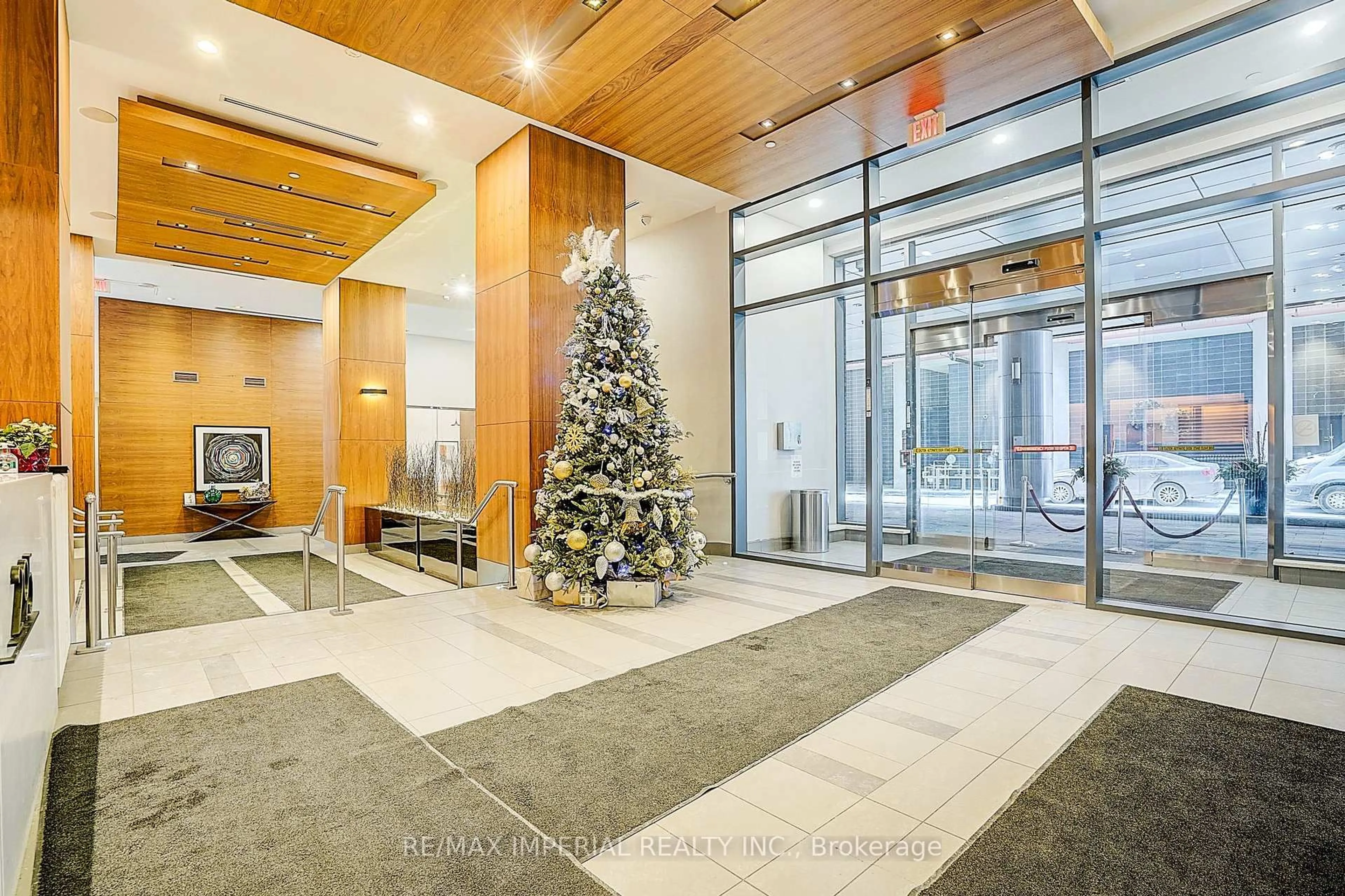 Indoor foyer for 295 Adelaide St #1503, Toronto Ontario M5V 0L4