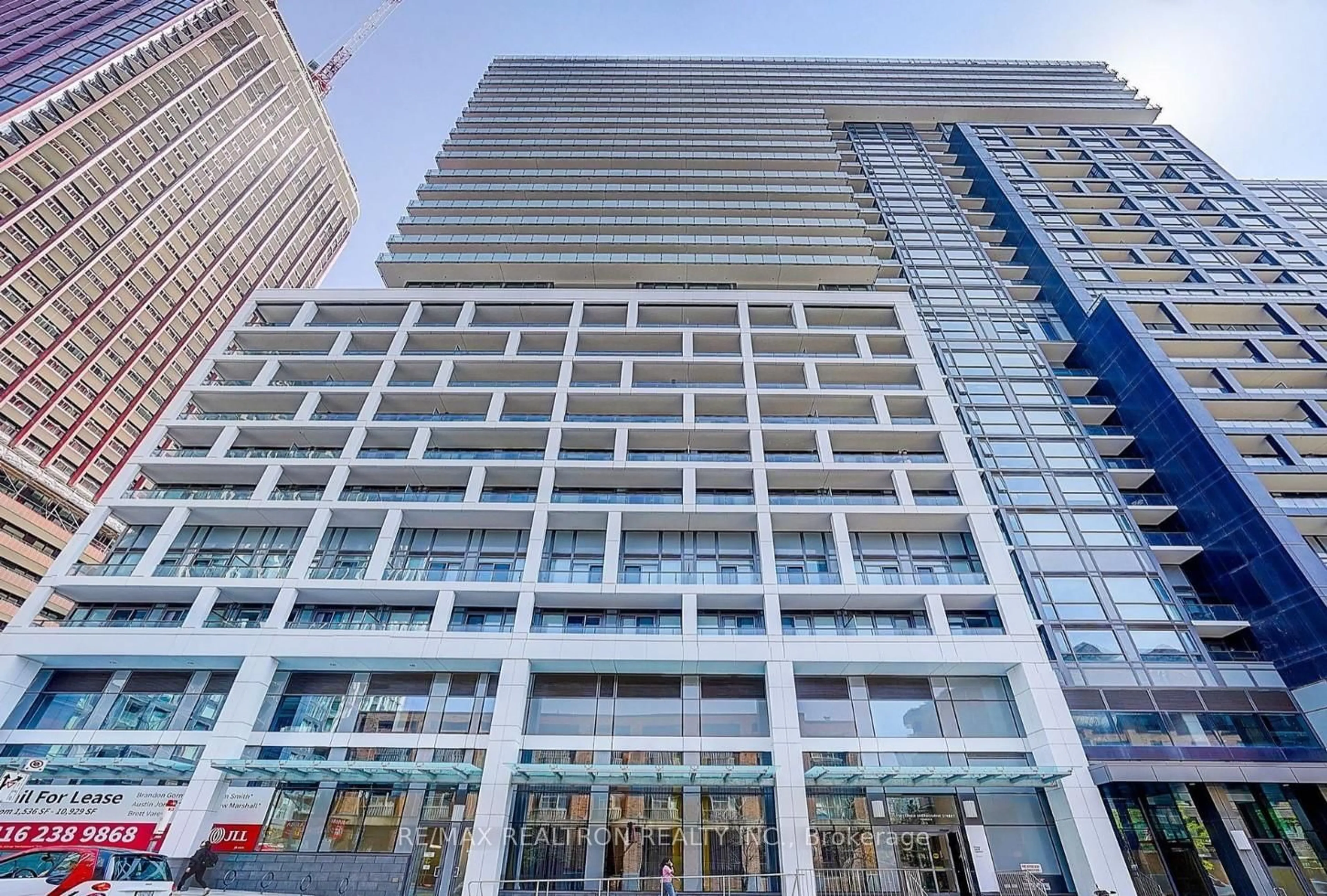 Indoor foyer for 135 Lower Sherbourne St #639W, Toronto Ontario M5A 1Y4