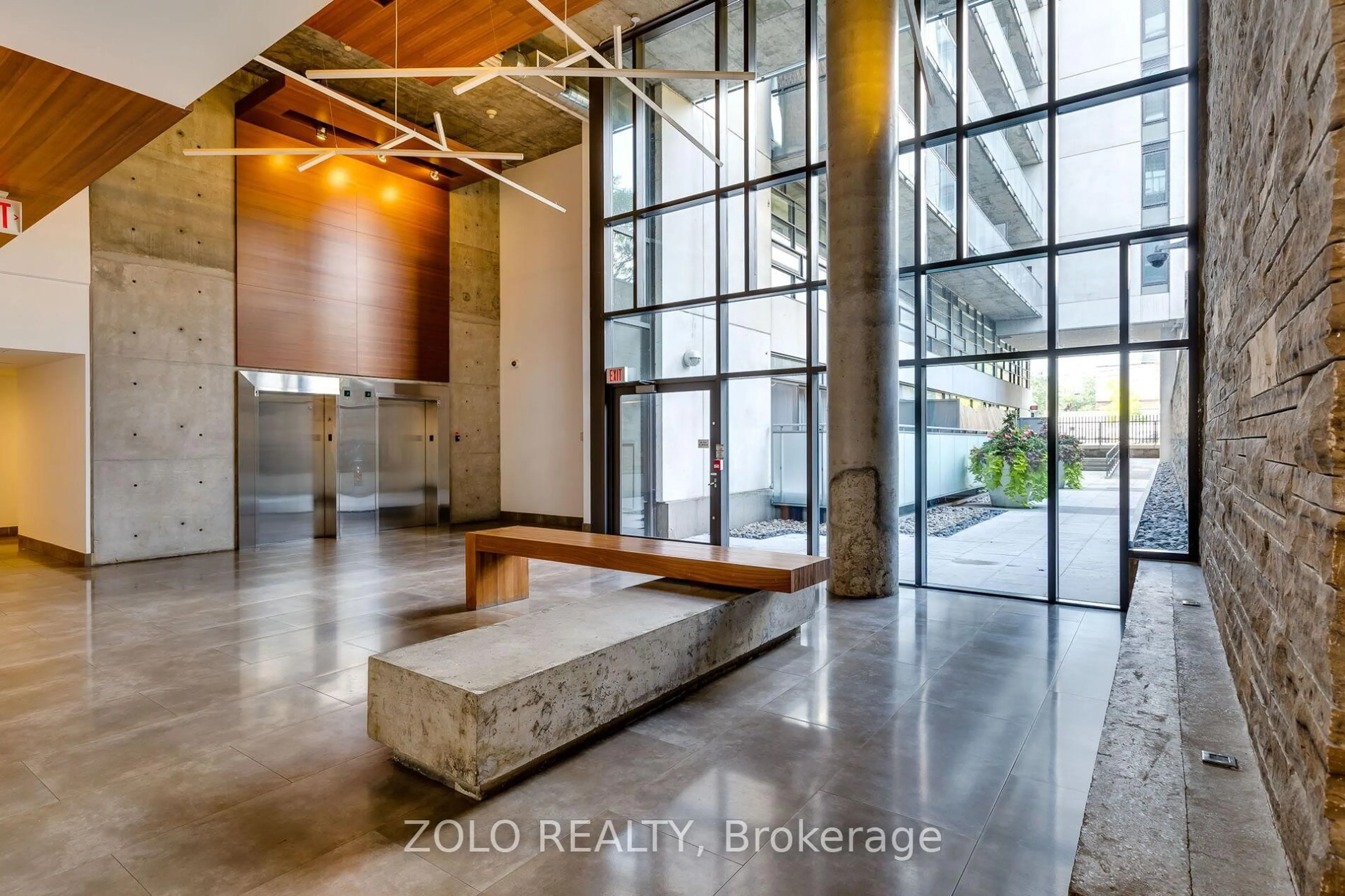 Unknown for 10 Morrison St #TH10, Toronto Ontario M5V 2T8