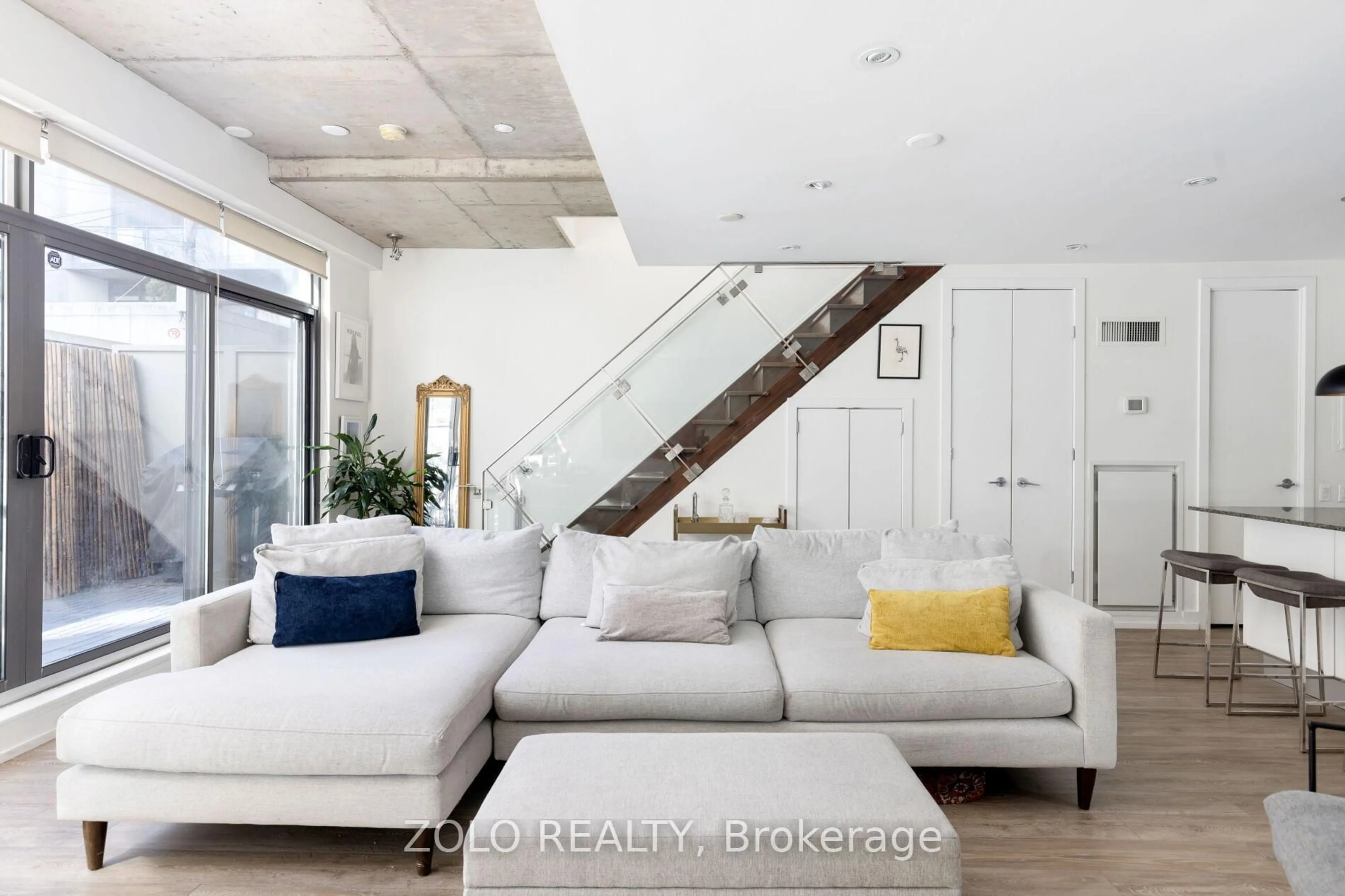 Living room with furniture, unknown for 10 Morrison St #TH10, Toronto Ontario M5V 2T8