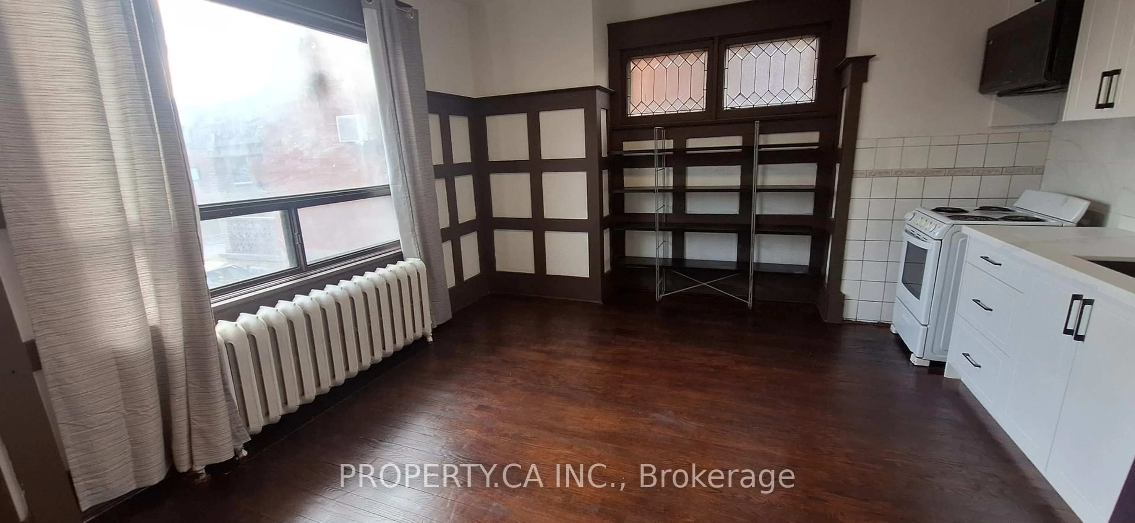 A pic of a room for 4 Glenhurst Ave, Toronto Ontario M6C 1H7