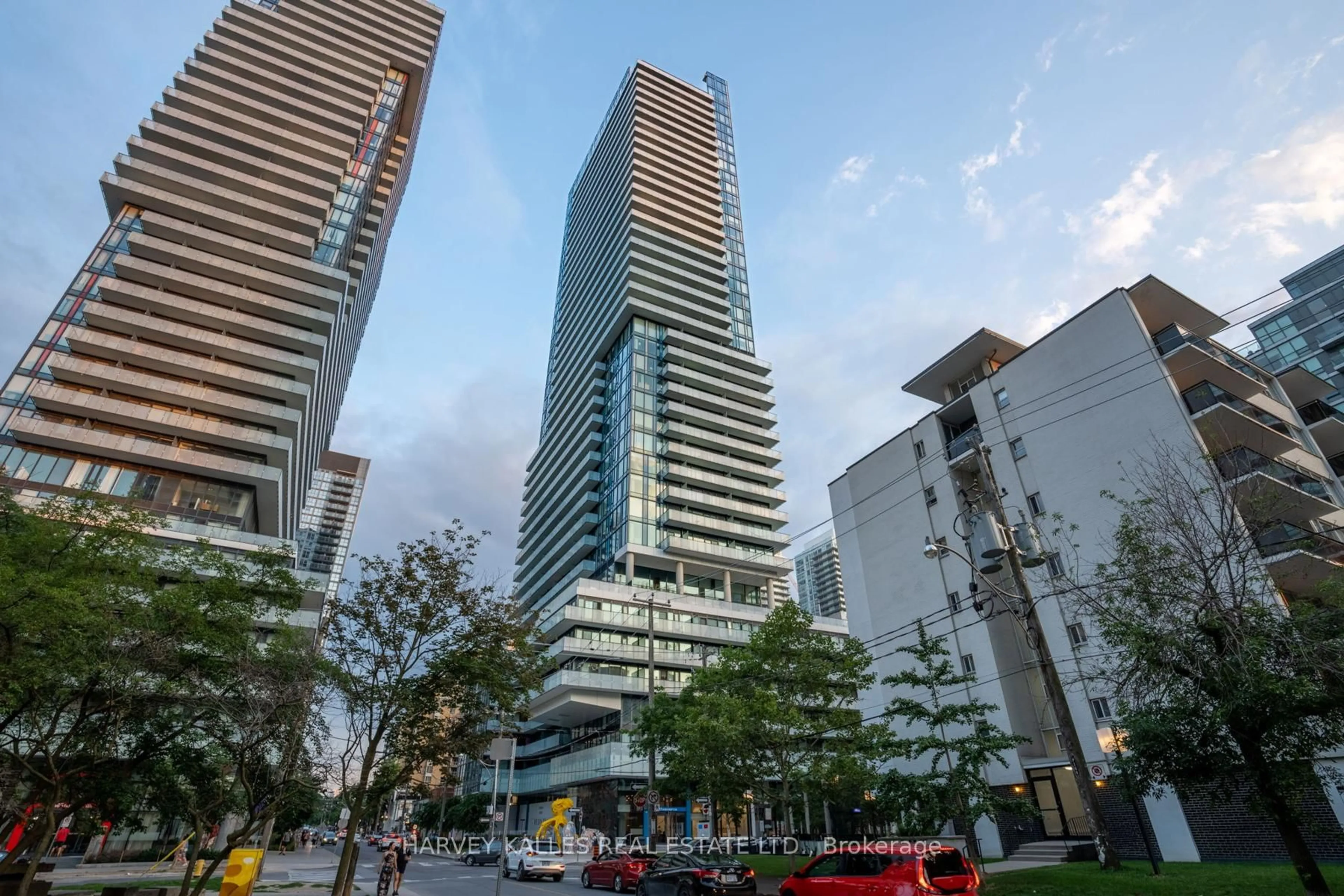 Unknown for 161 Roehampton Ave #708, Toronto Ontario M4P 0C8