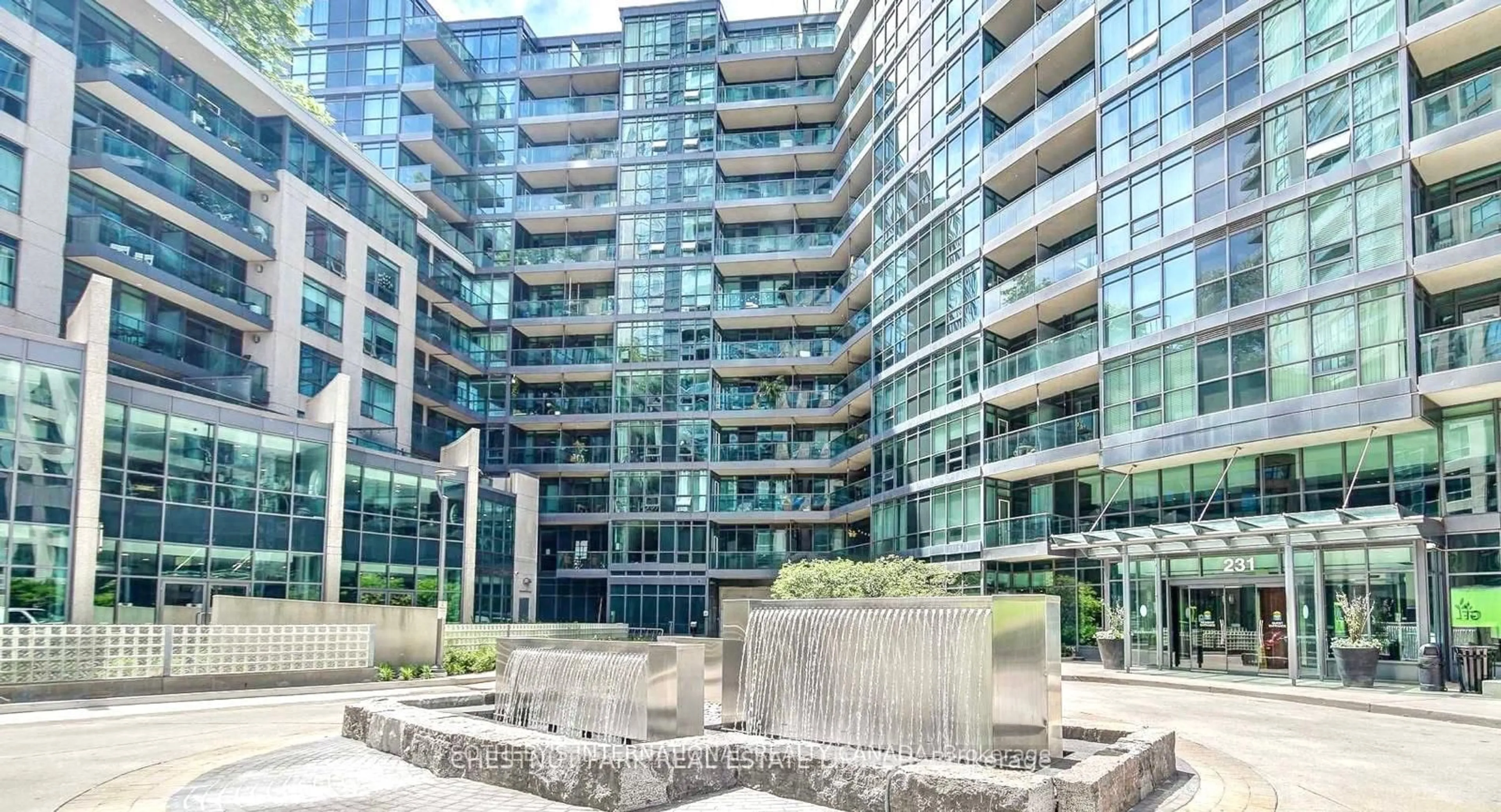 Patio, unknown for 231 Fort York Blvd #537, Toronto Ontario M5V 1B2