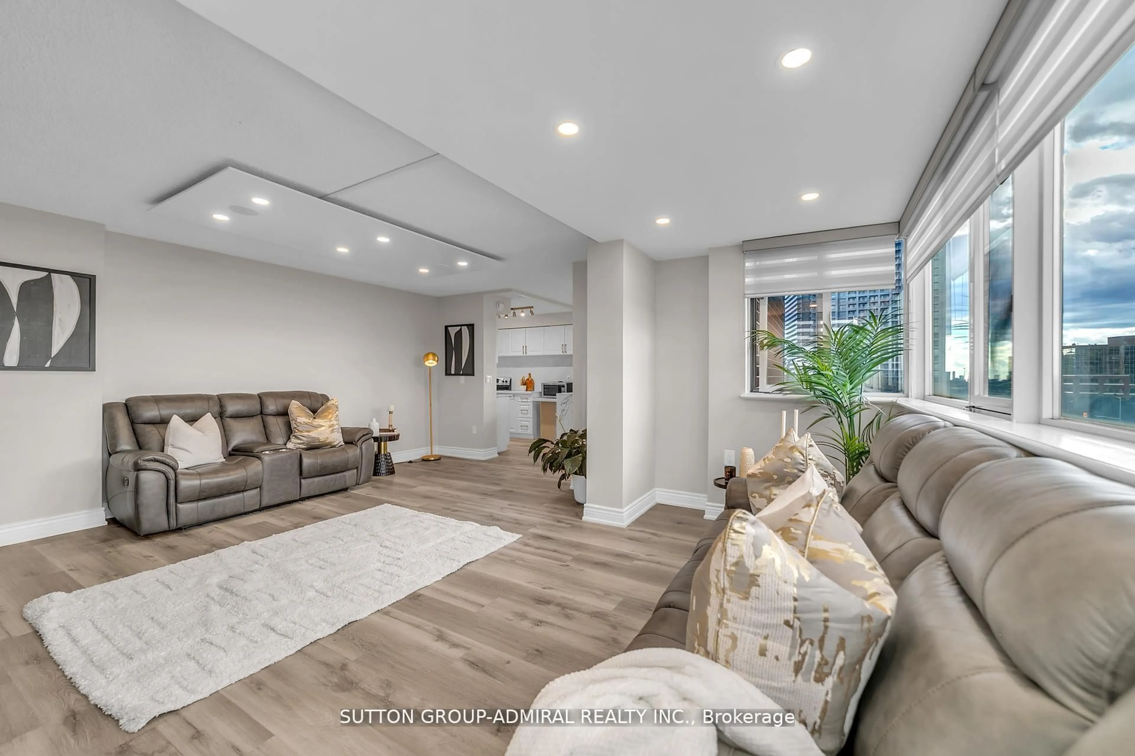 Living room with furniture, unknown for 5 Old Sheppard Ave #808, Toronto Ontario M2J 4K3