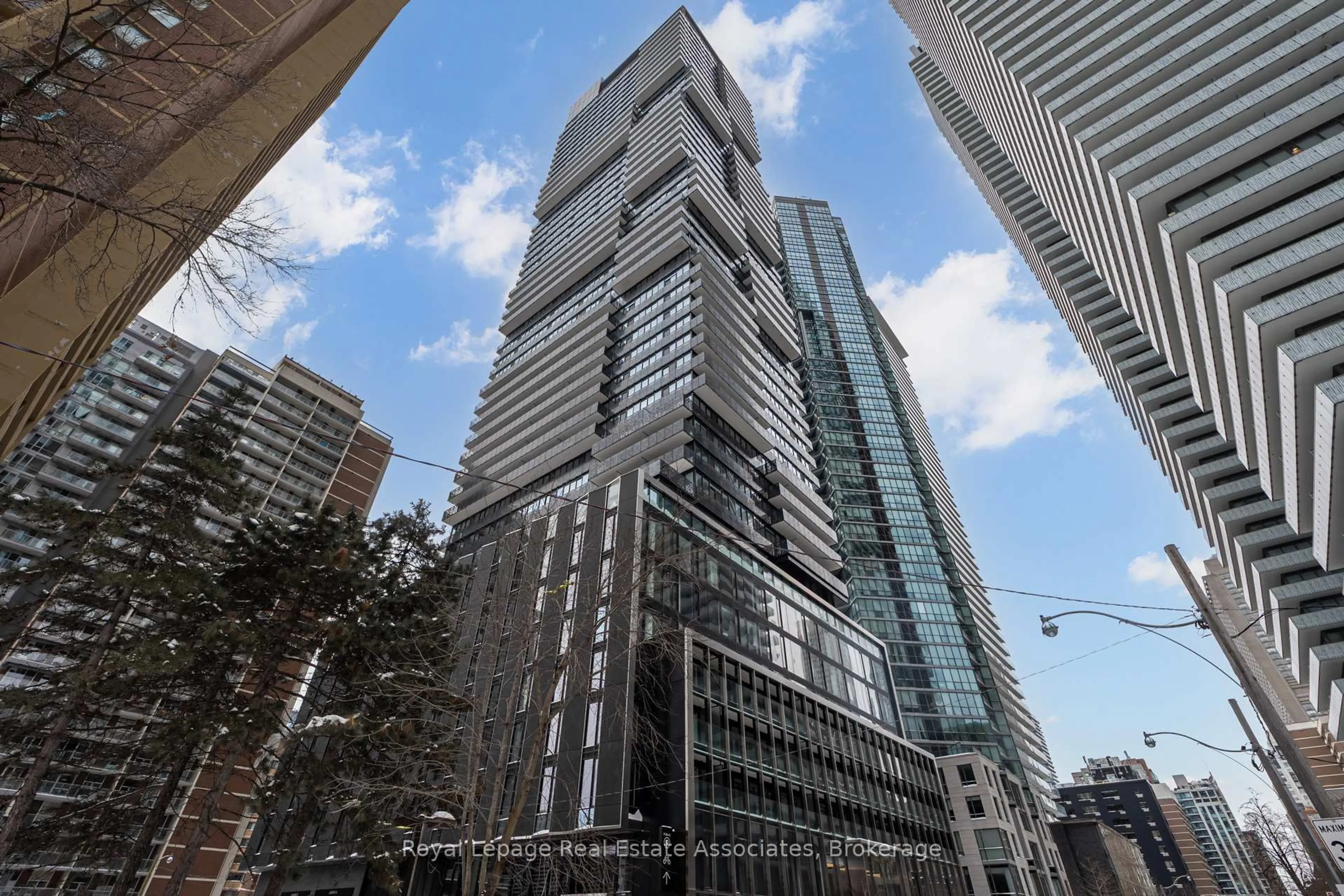 Unknown for 55 Charles St #2206, Toronto Ontario M5S 2W9