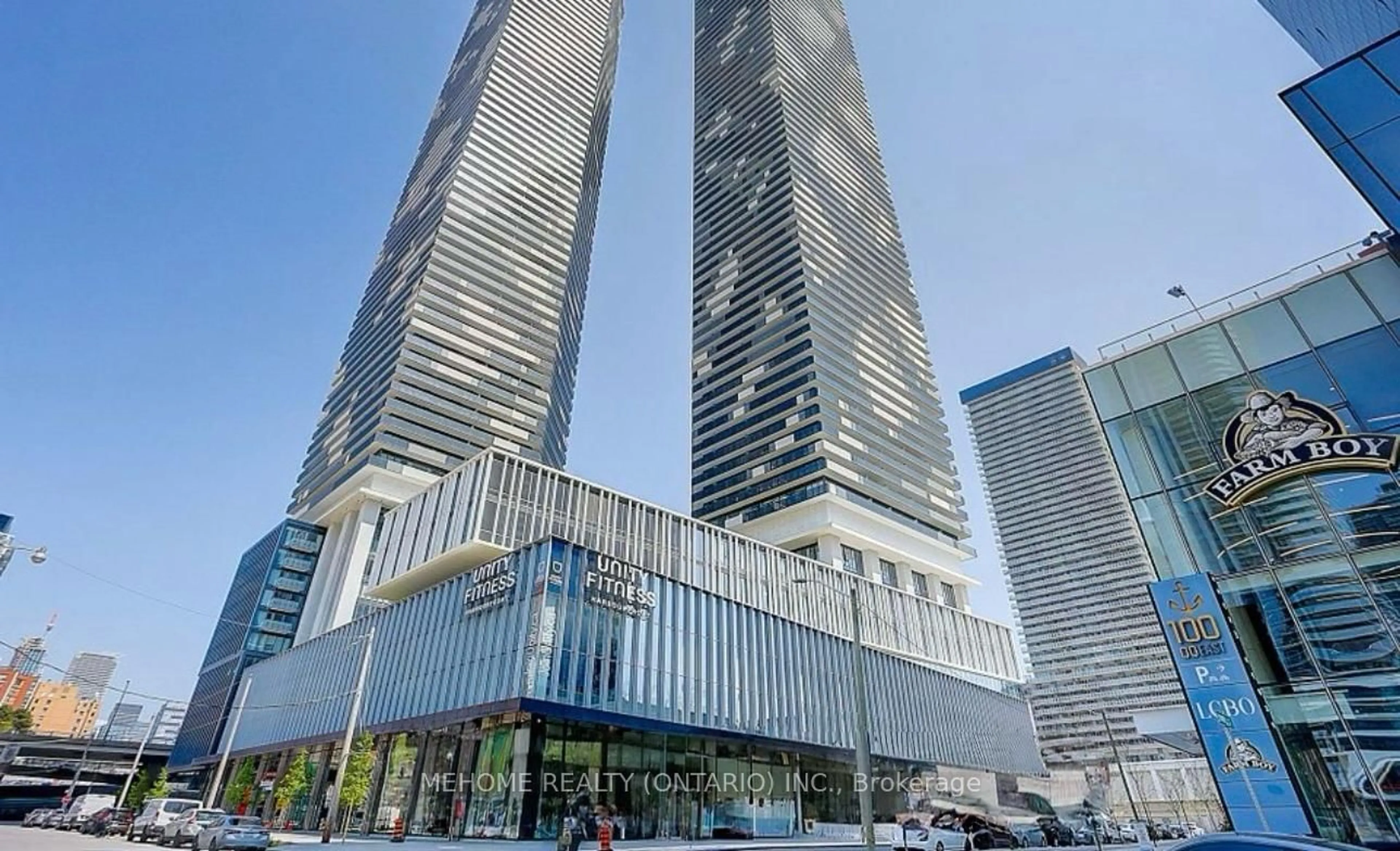 Indoor foyer for 55 Cooper St #6210, Toronto Ontario M5E 0G1