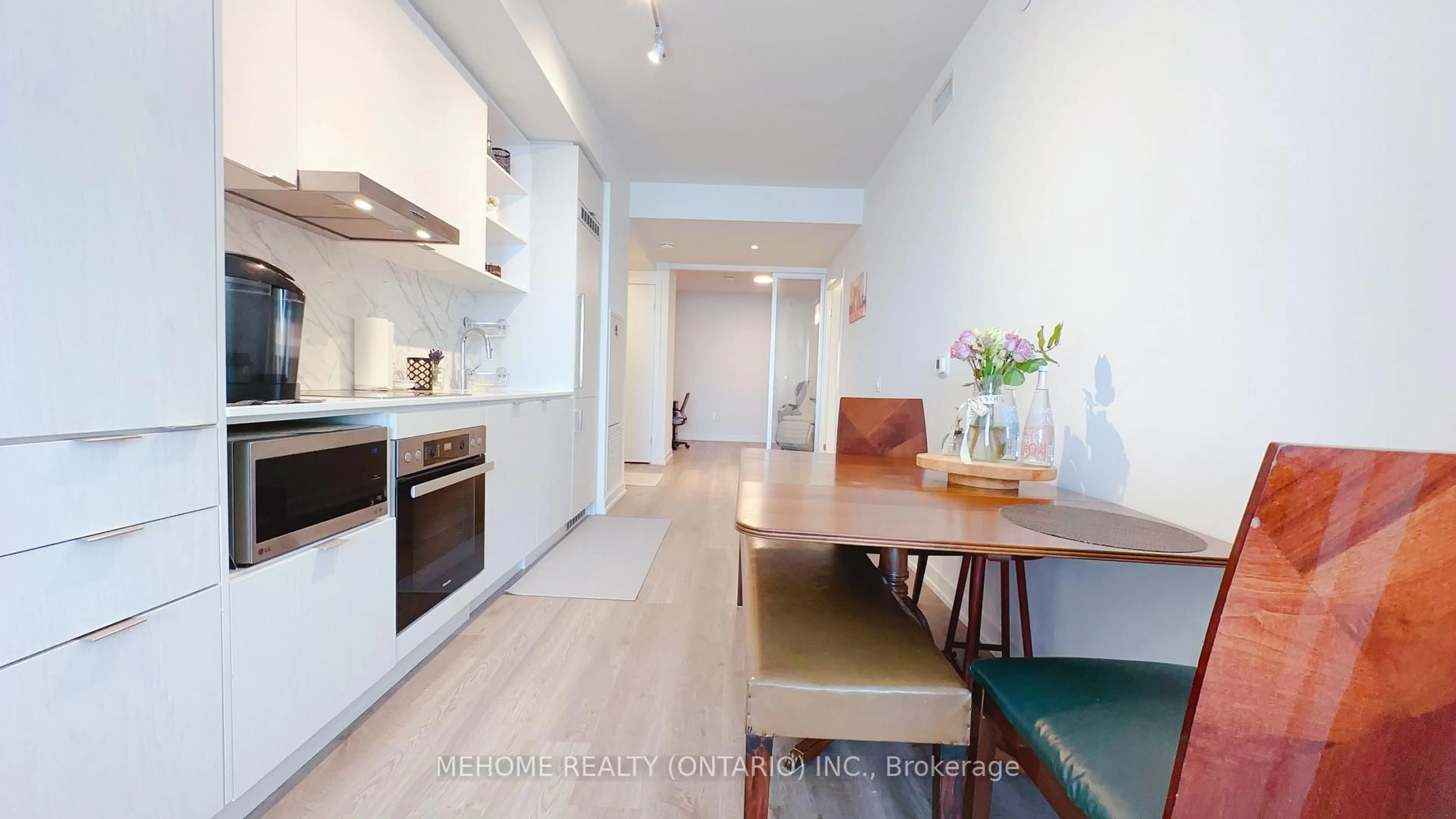 Unknown for 55 Cooper St #6210, Toronto Ontario M5E 0G1